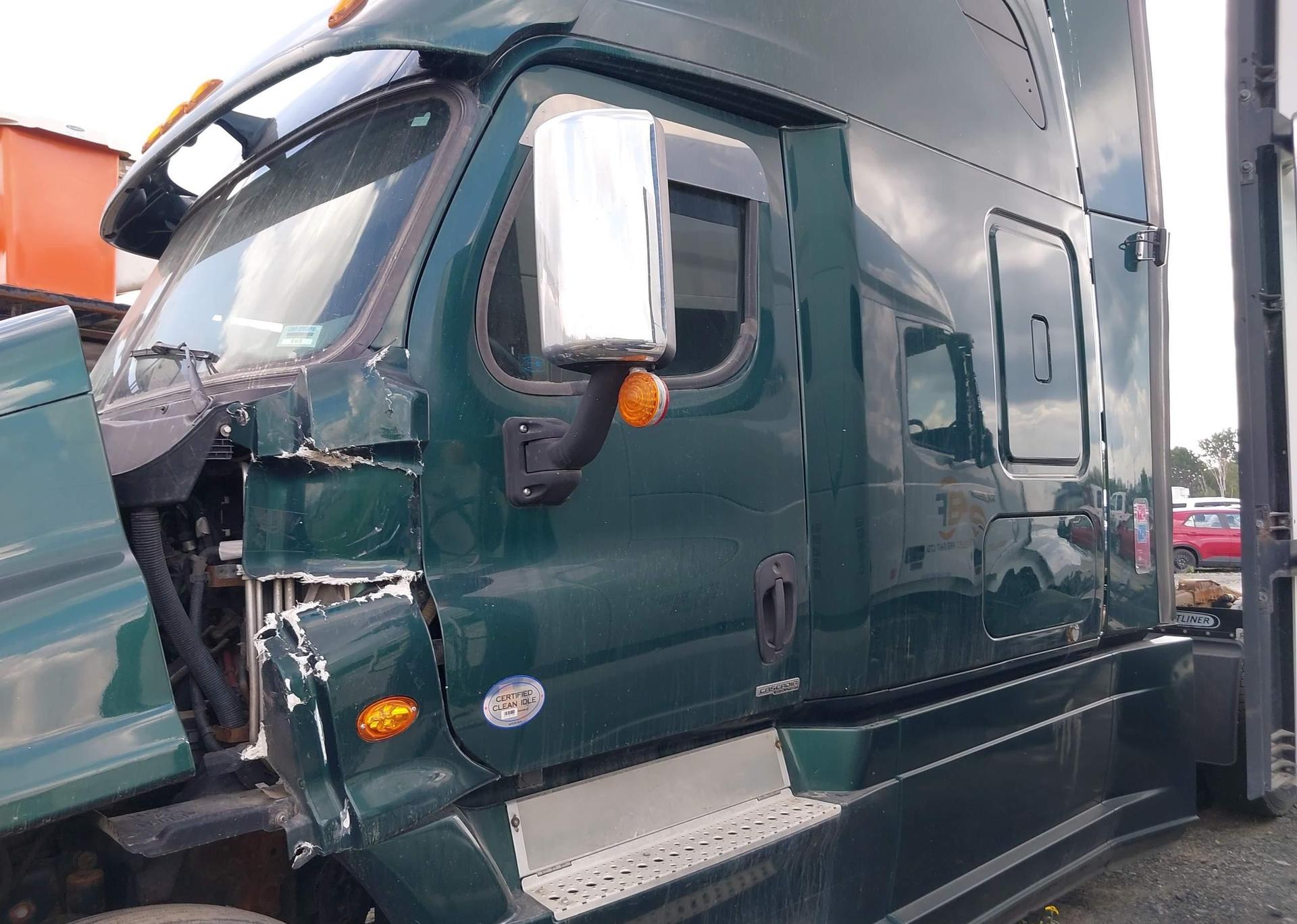 2017 FREIGHTLINER CASCADIA 125