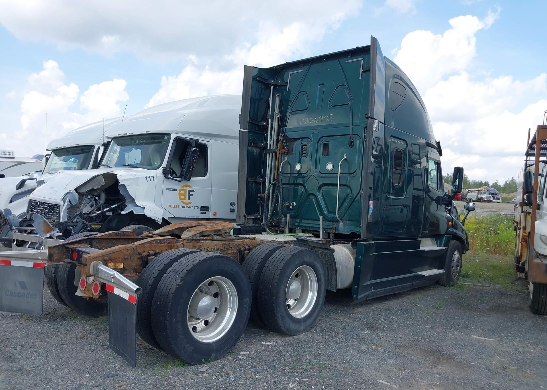 2017 FREIGHTLINER CASCADIA 125