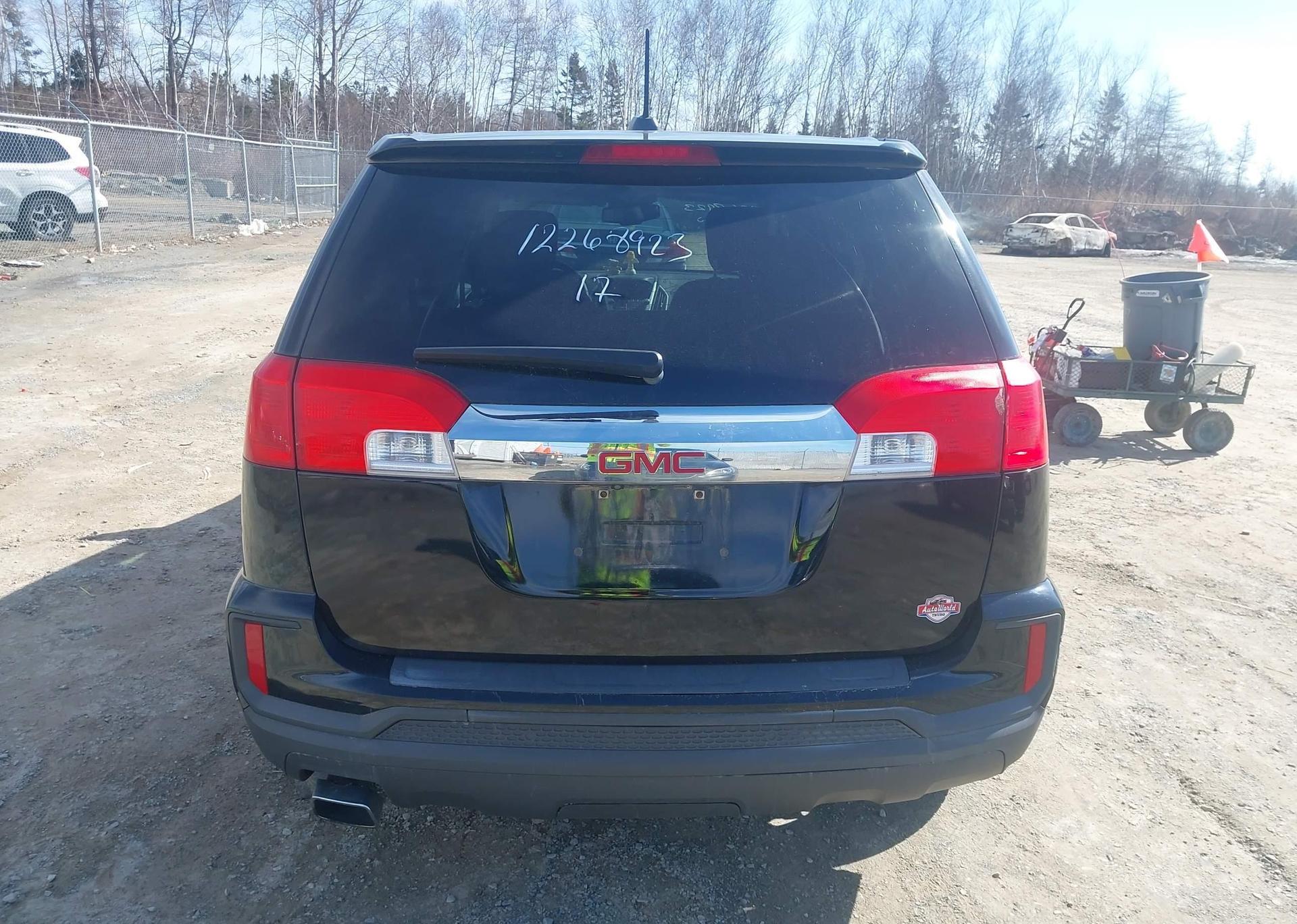 2017 GMC TERRAIN SLE-1