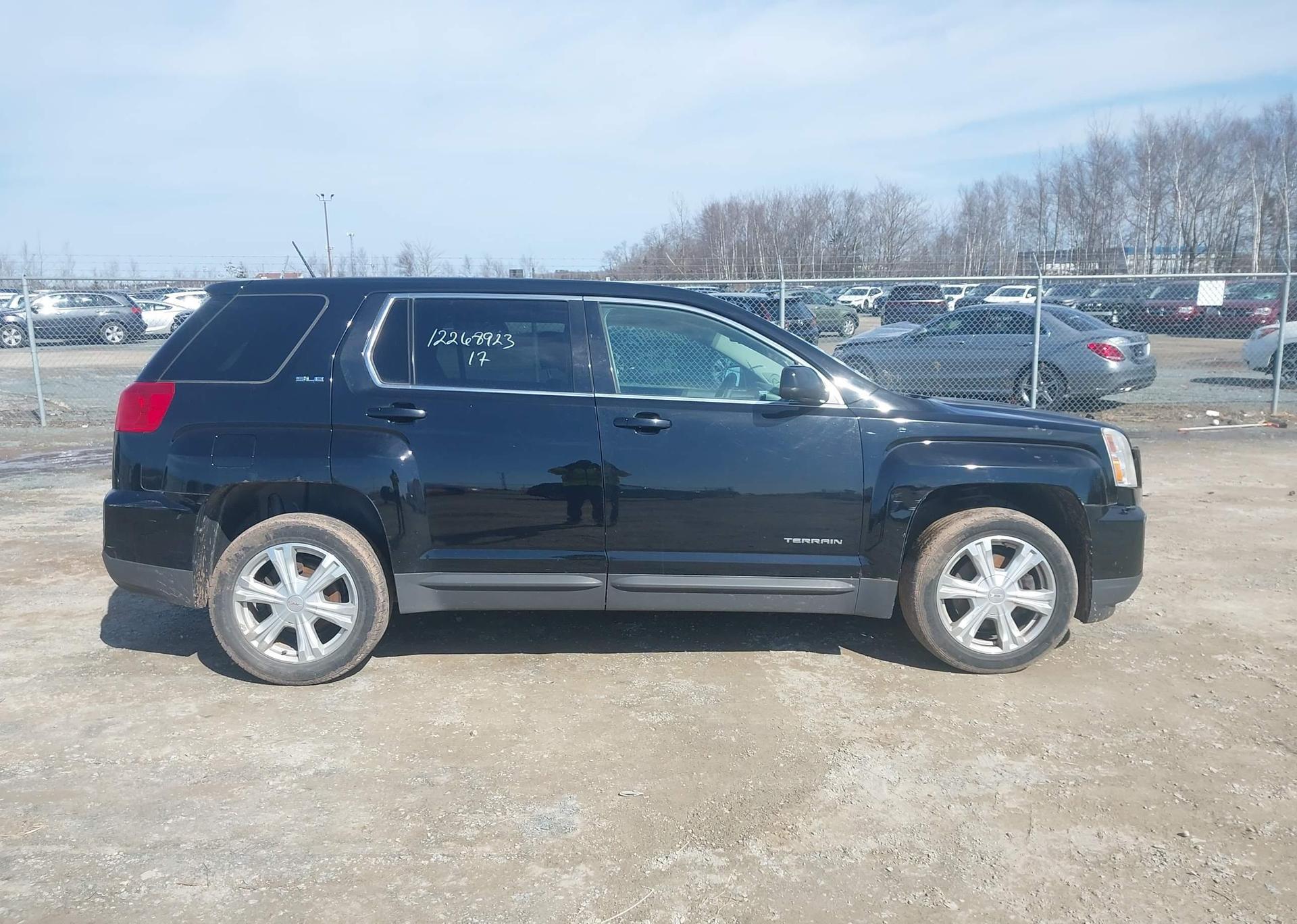 2017 GMC TERRAIN SLE-1