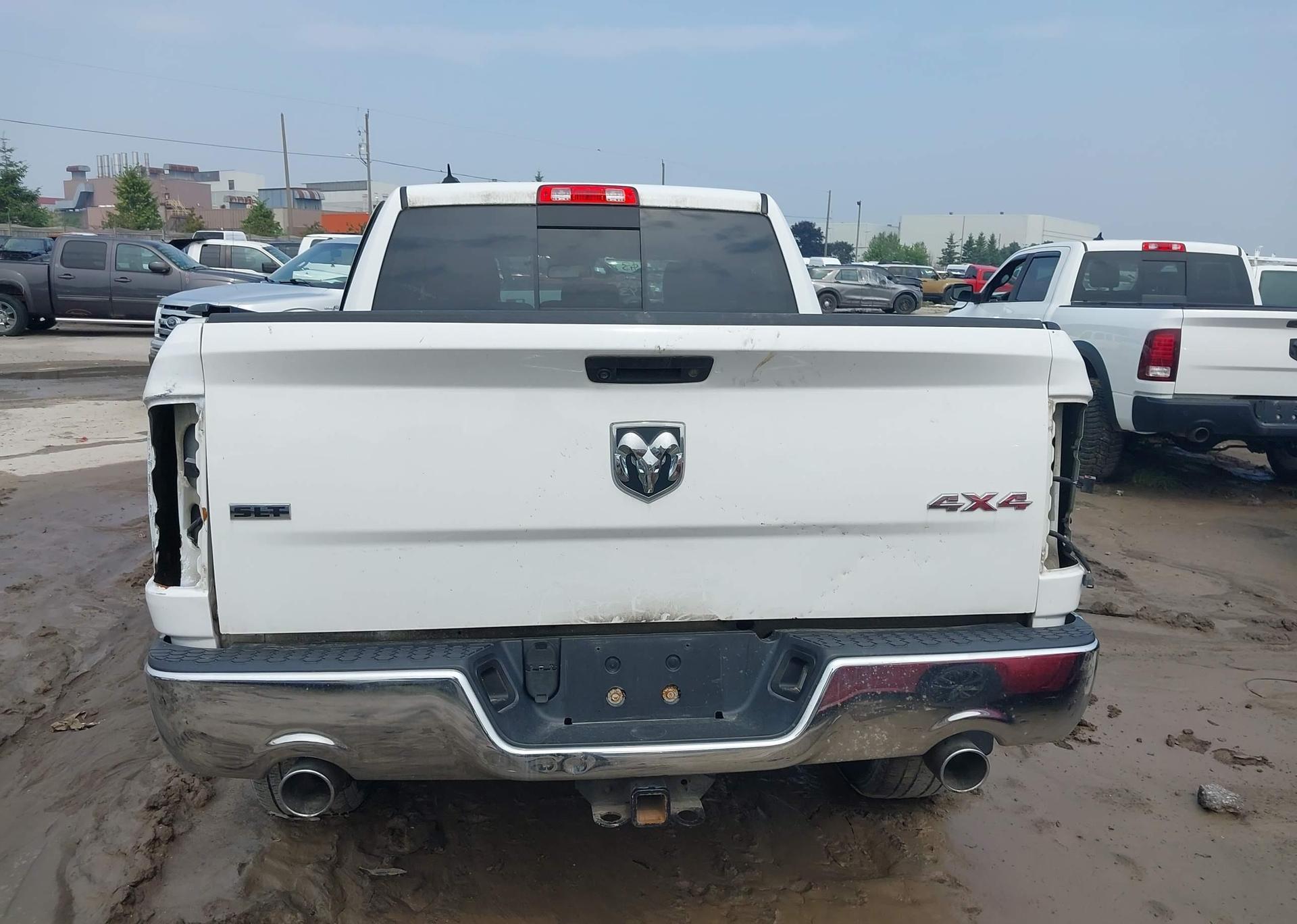 2018 RAM 1500 SLT