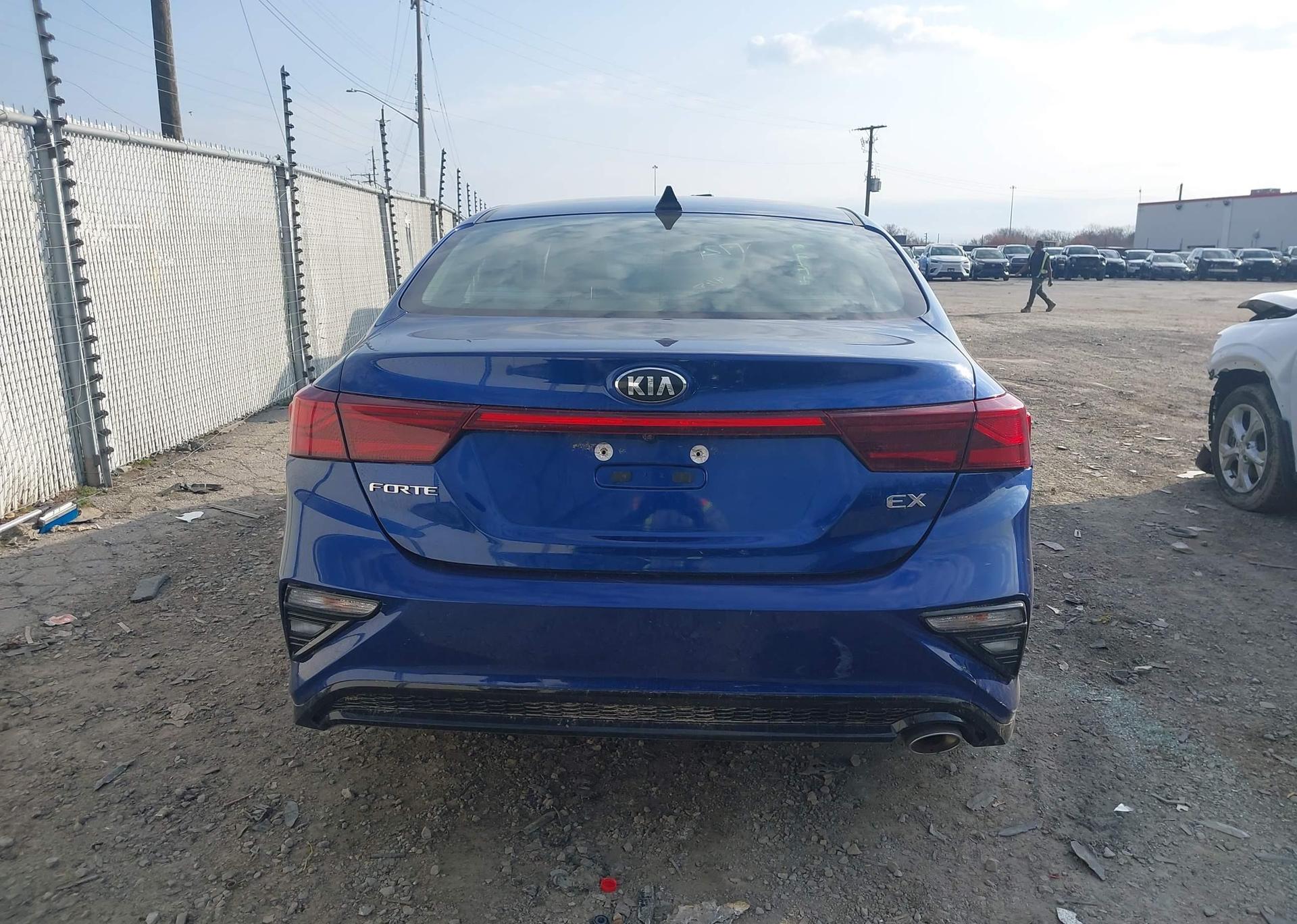 2019 KIA FORTE EX