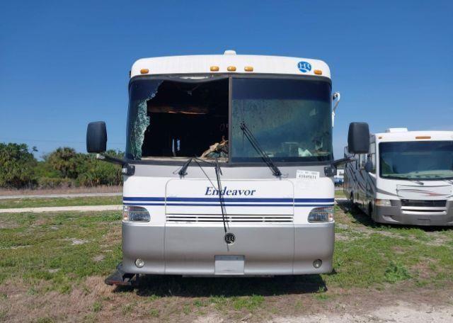 1999 FREIGHTLINER CHASSIS X LINE MOTOR HOME