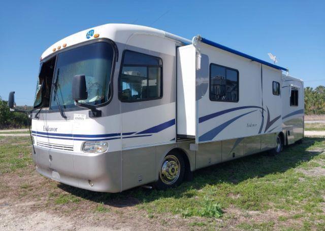1999 FREIGHTLINER CHASSIS X LINE MOTOR HOME