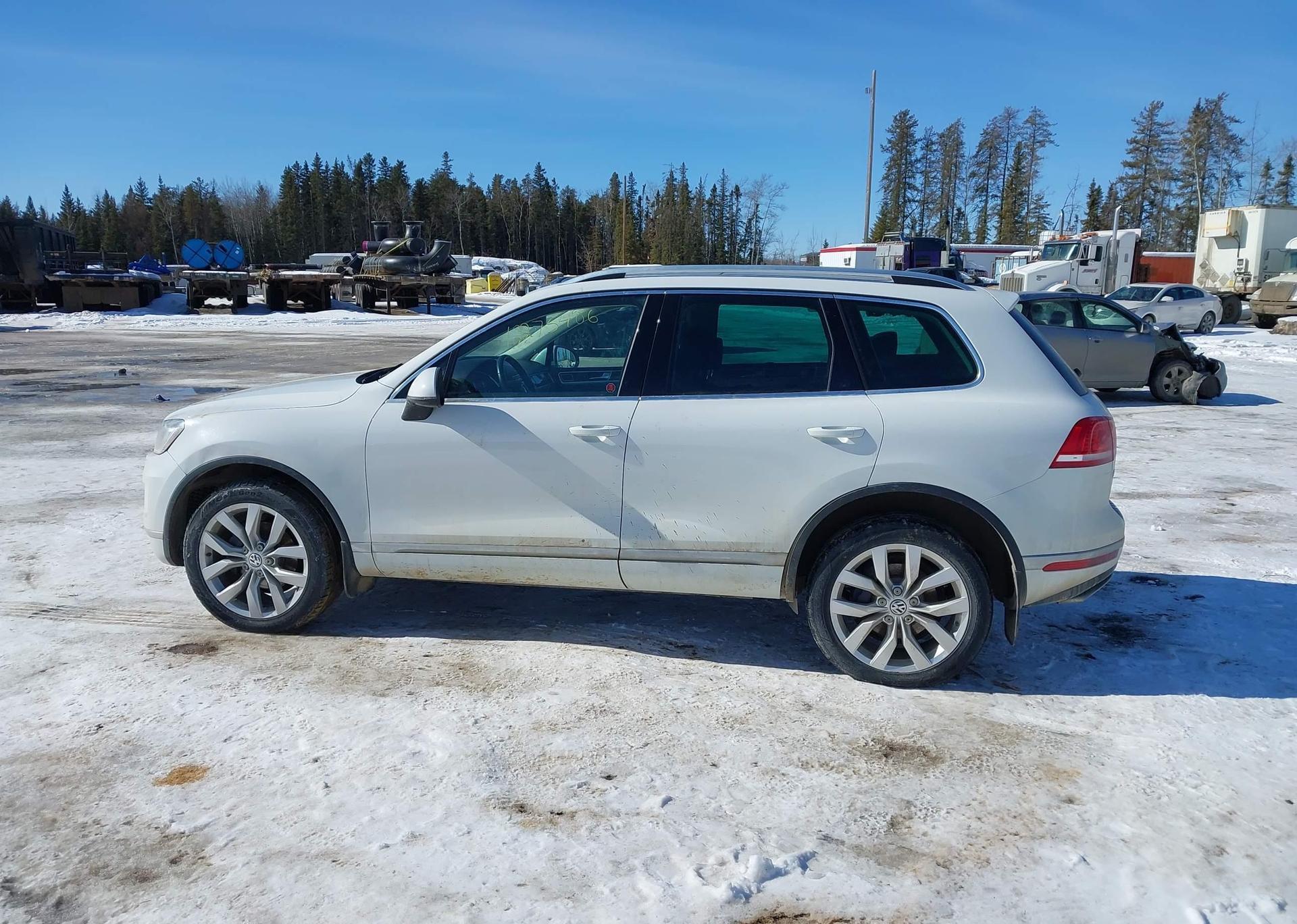 2016 VOLKSWAGEN TOUAREG TDI