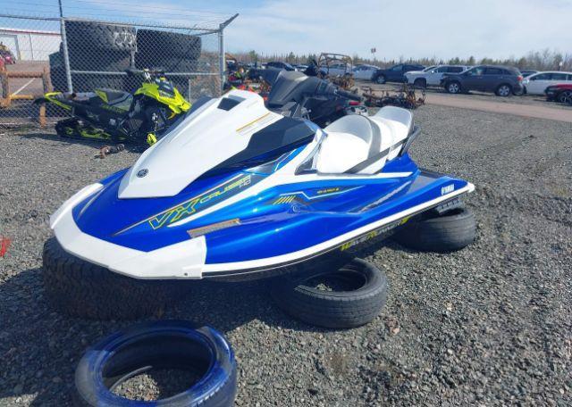 2018 YAMAHA WAVE RUNNER