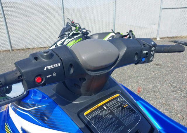 2018 YAMAHA WAVE RUNNER