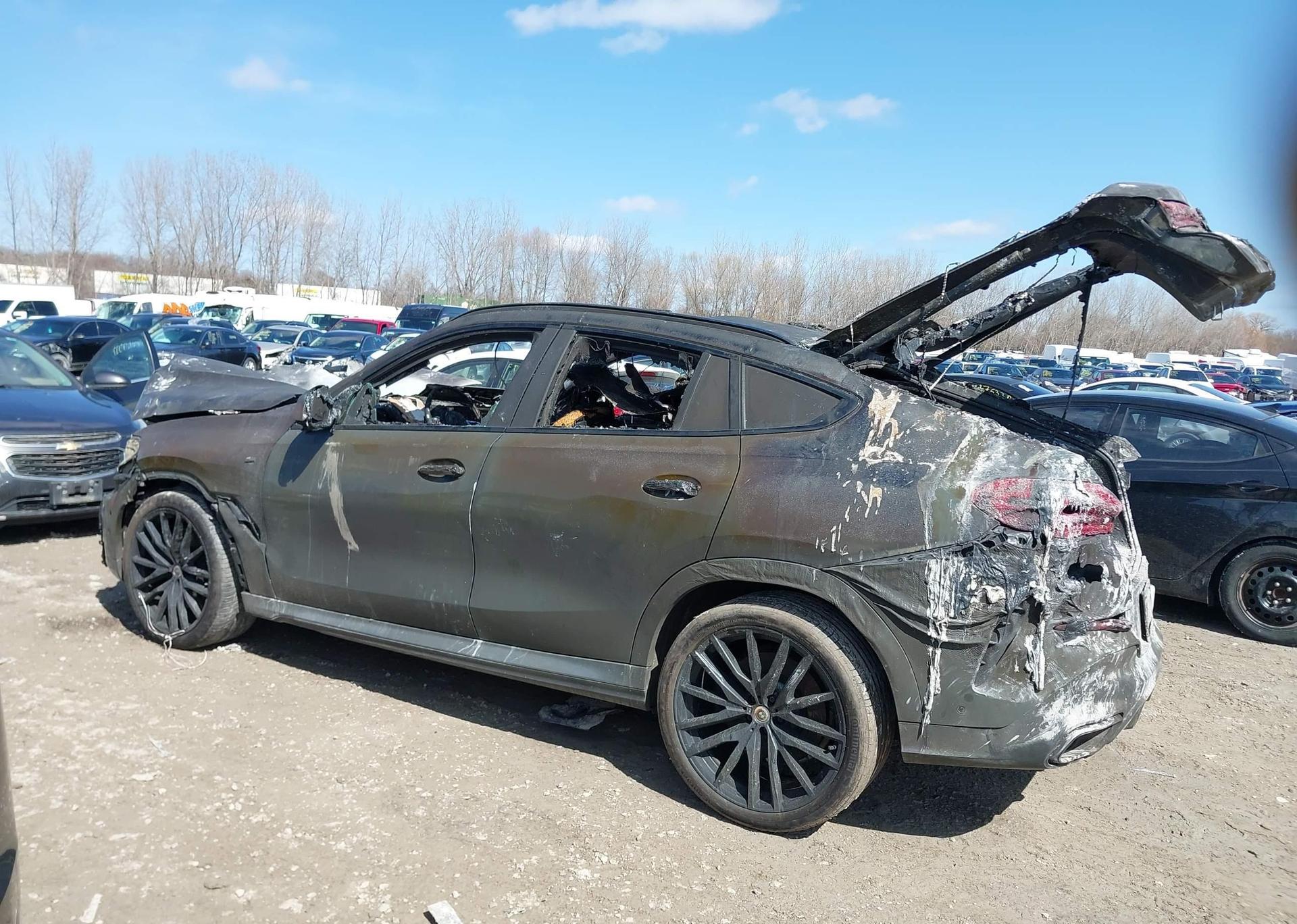2022 BMW X6 M50I