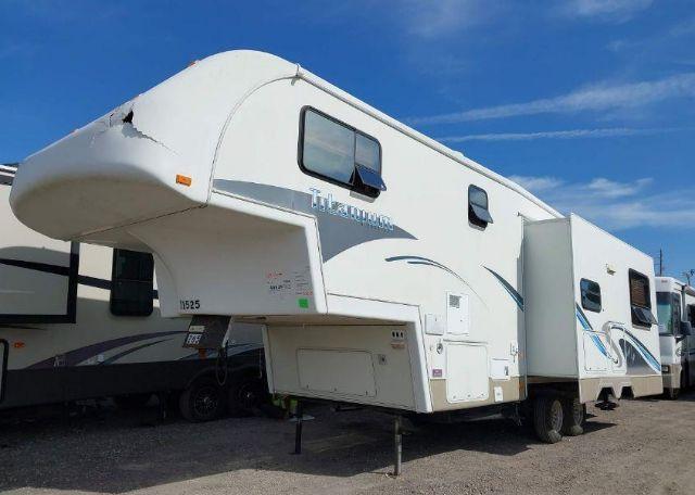 2004 GLENDALE TITANIUM TRAILER