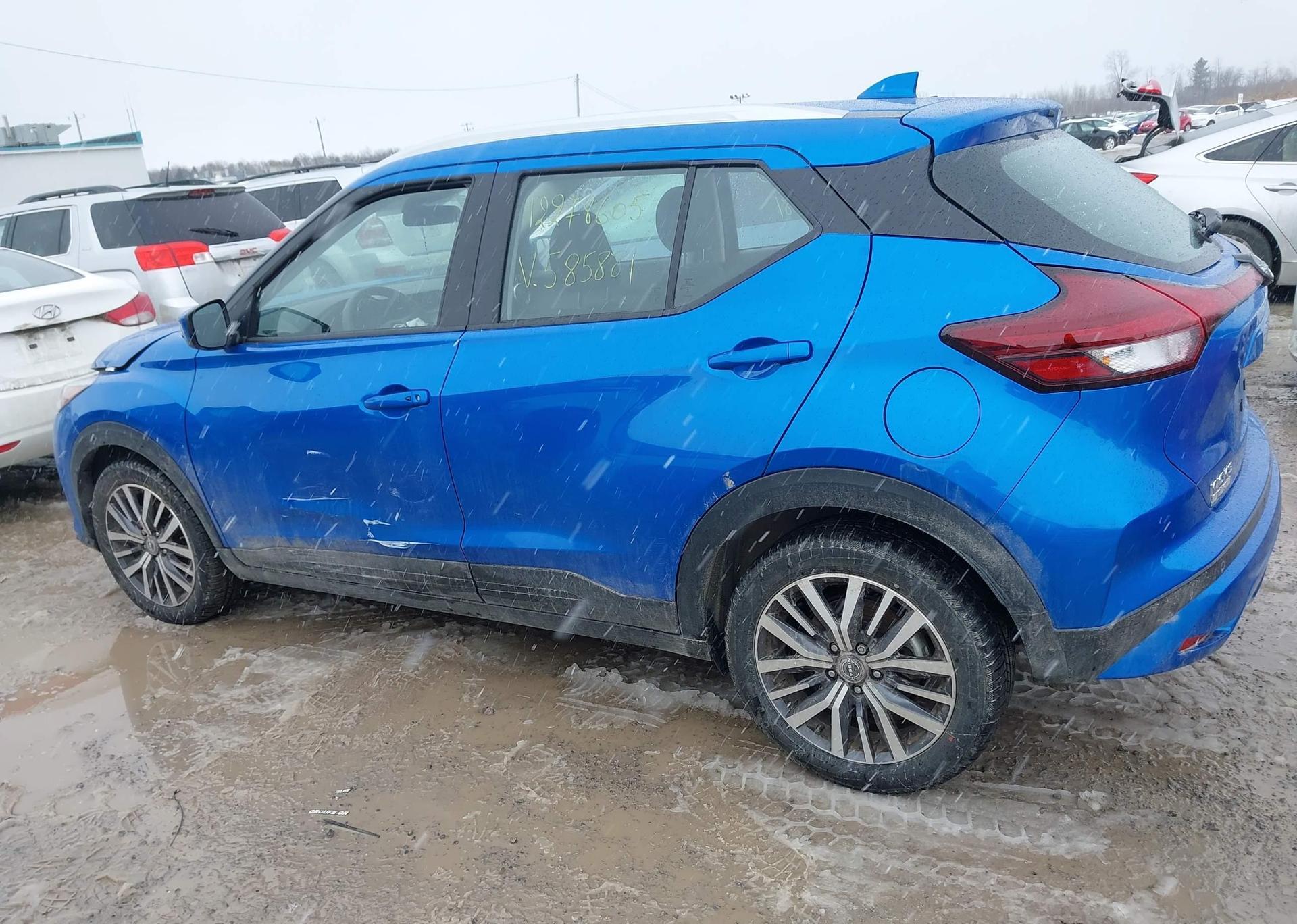 2024 NISSAN KICKS SV