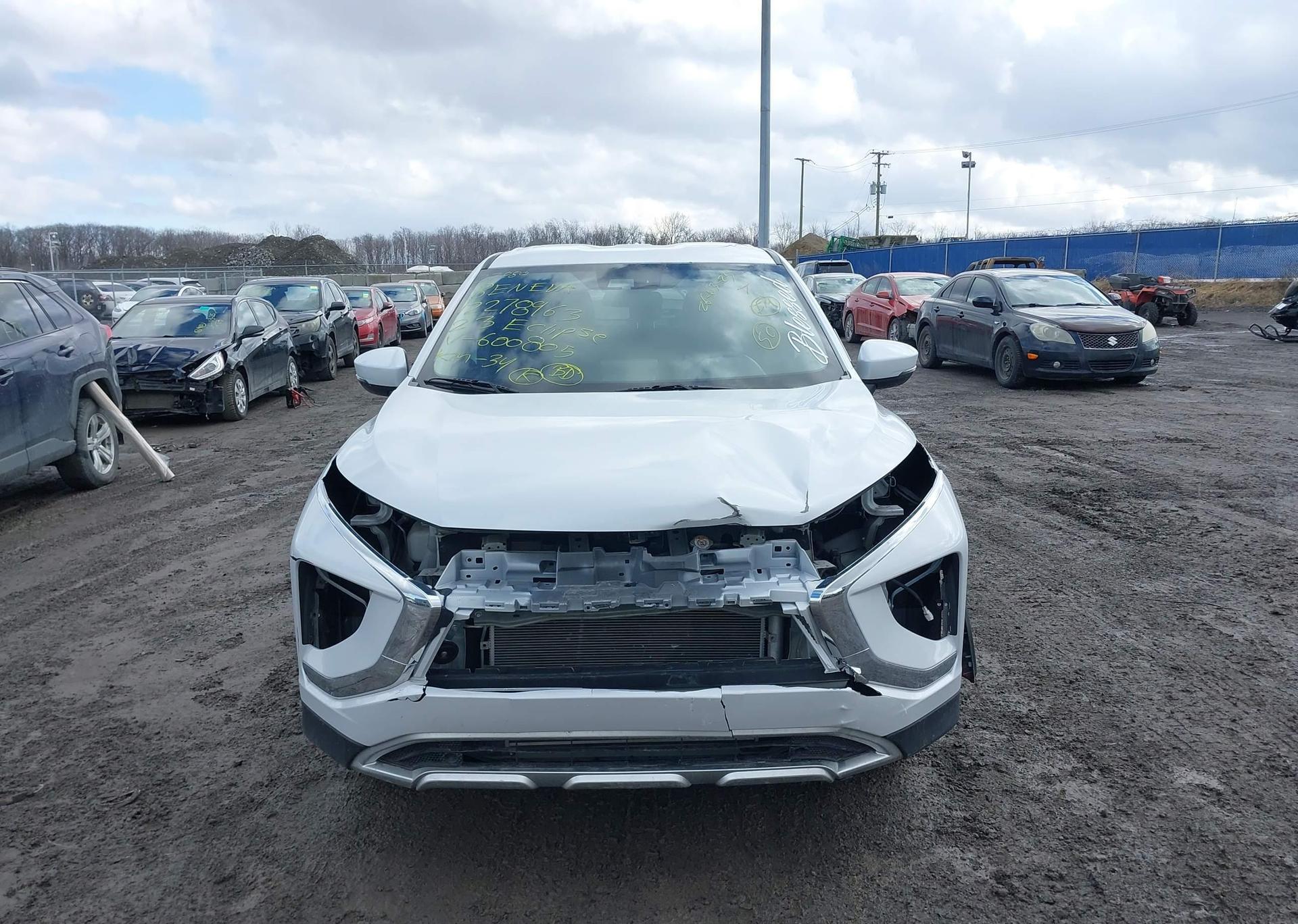 2023 MITSUBISHI ECLIPSE CROSS CARBON EDITION