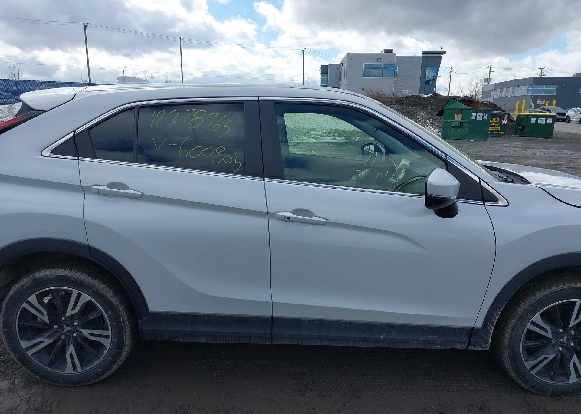 2023 MITSUBISHI ECLIPSE CROSS CARBON EDITION