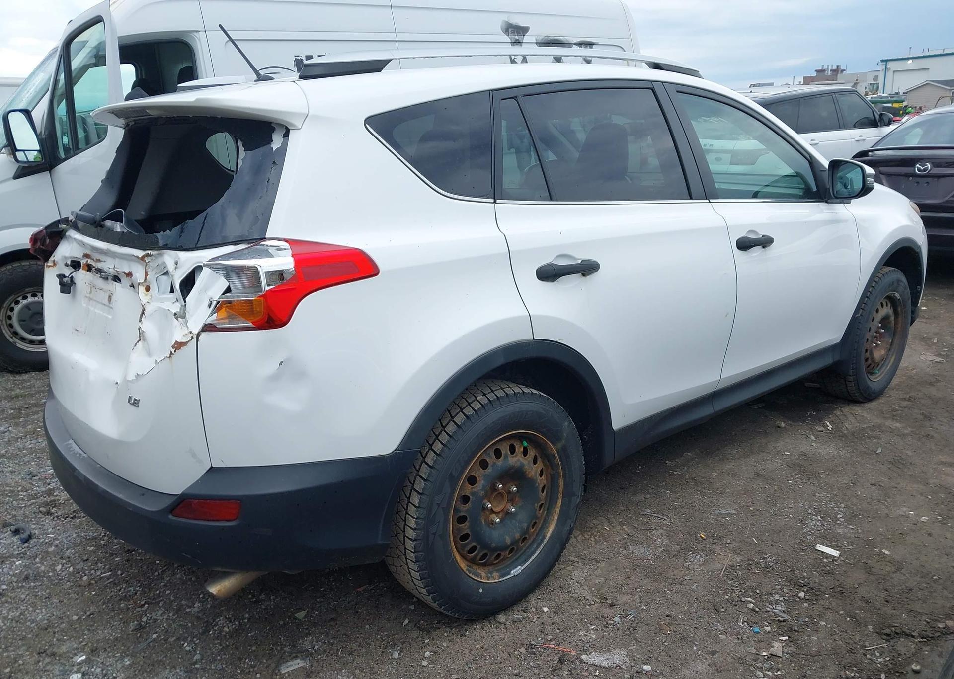 2013 TOYOTA RAV4 LE