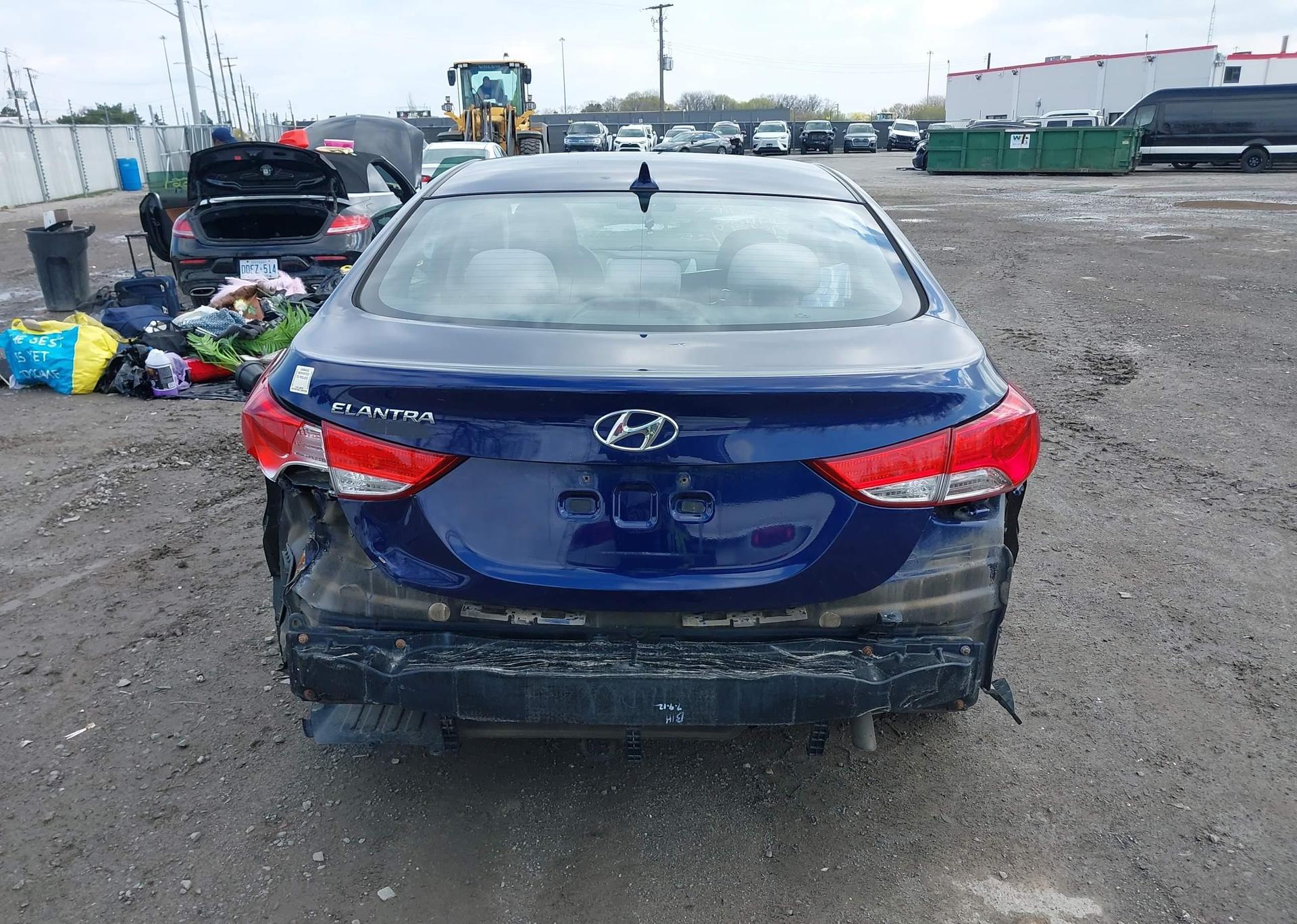 2013 HYUNDAI ELANTRA GLS