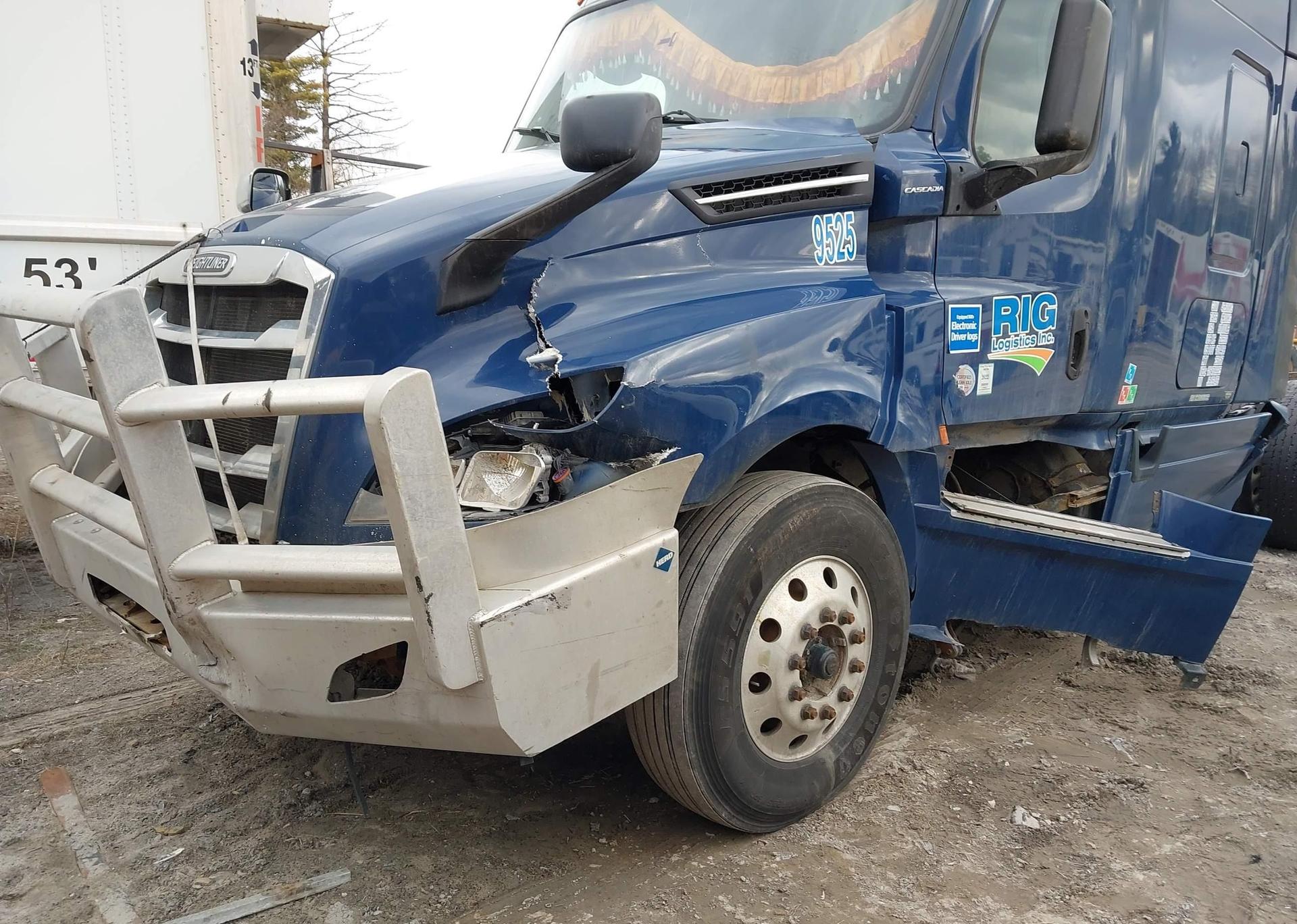 2018 FREIGHTLINER NEW CASCADIA 126