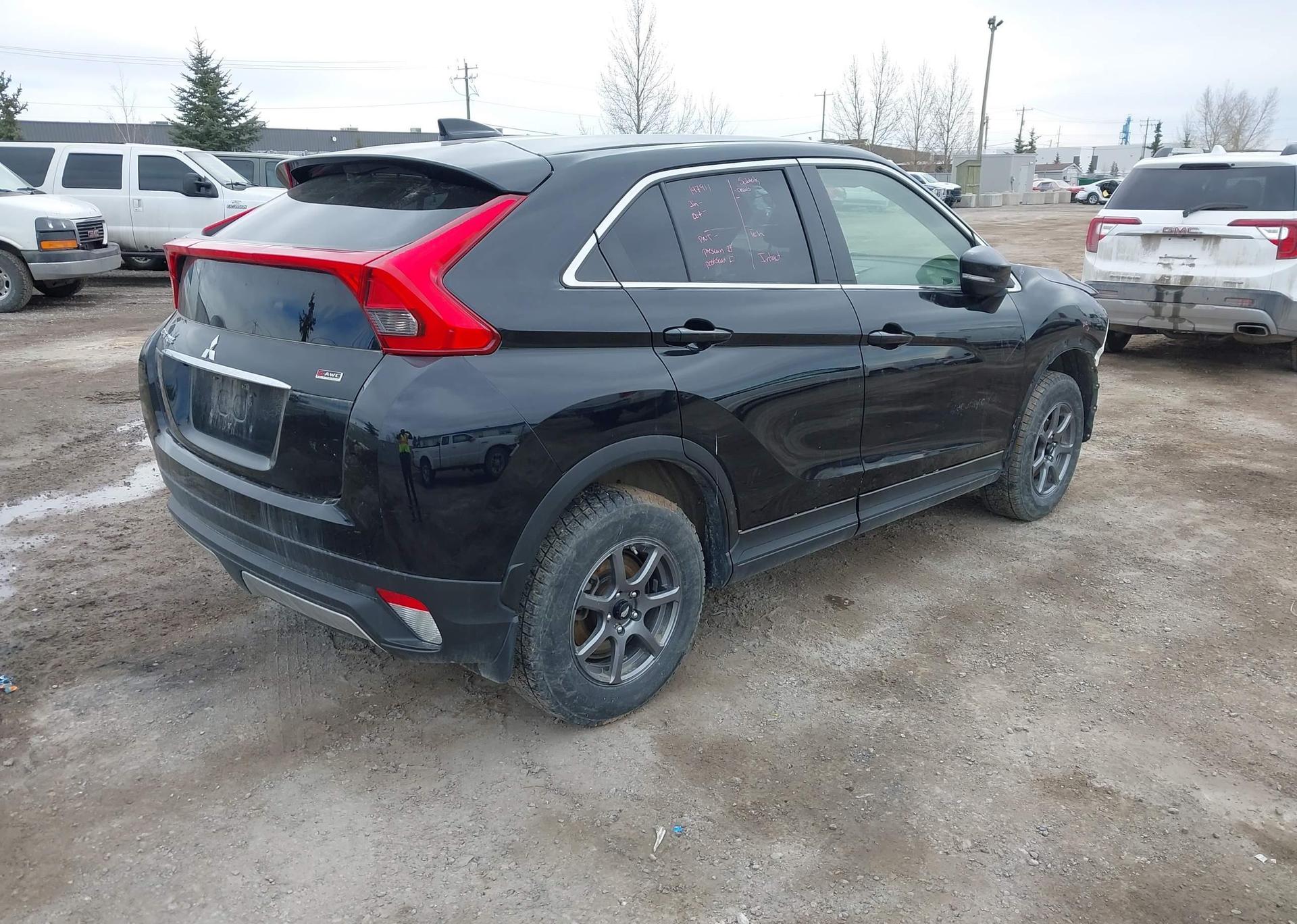 2020 MITSUBISHI ECLIPSE CROSS ES