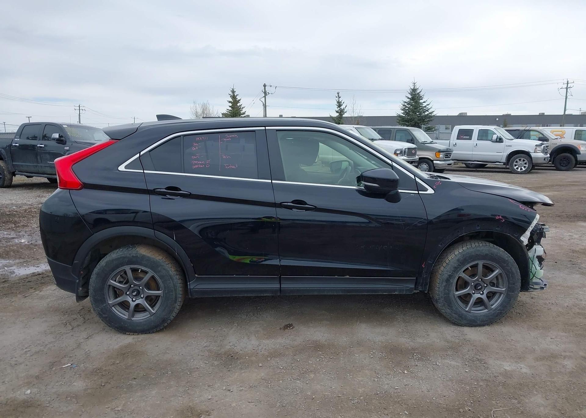 2020 MITSUBISHI ECLIPSE CROSS ES