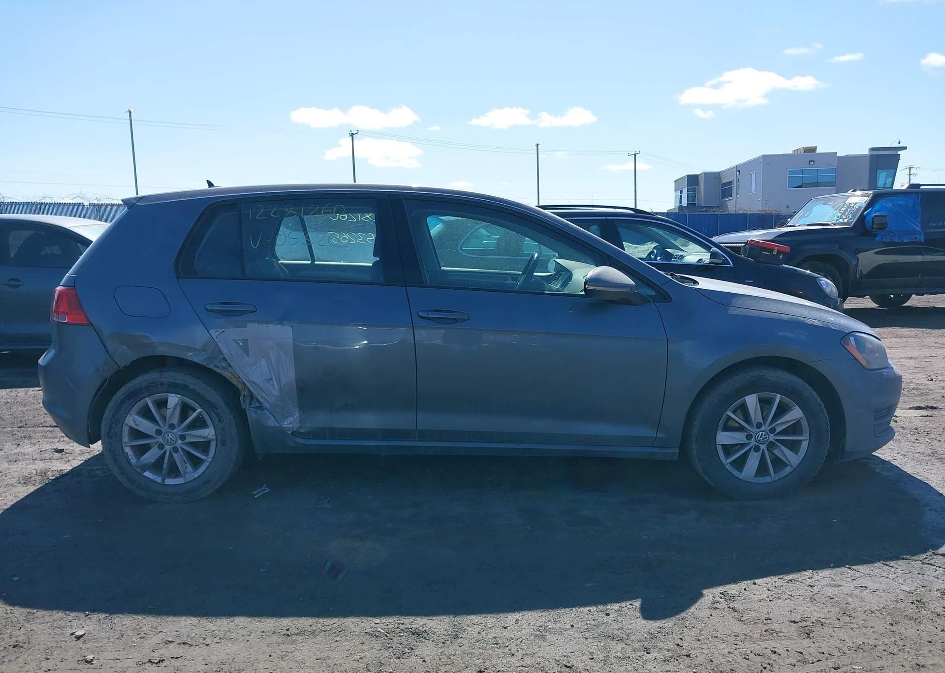 2015 VOLKSWAGEN GOLF