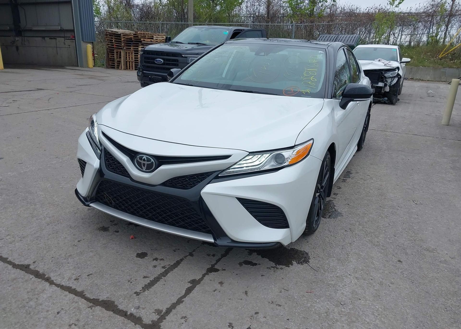 2020 TOYOTA CAMRY XSE