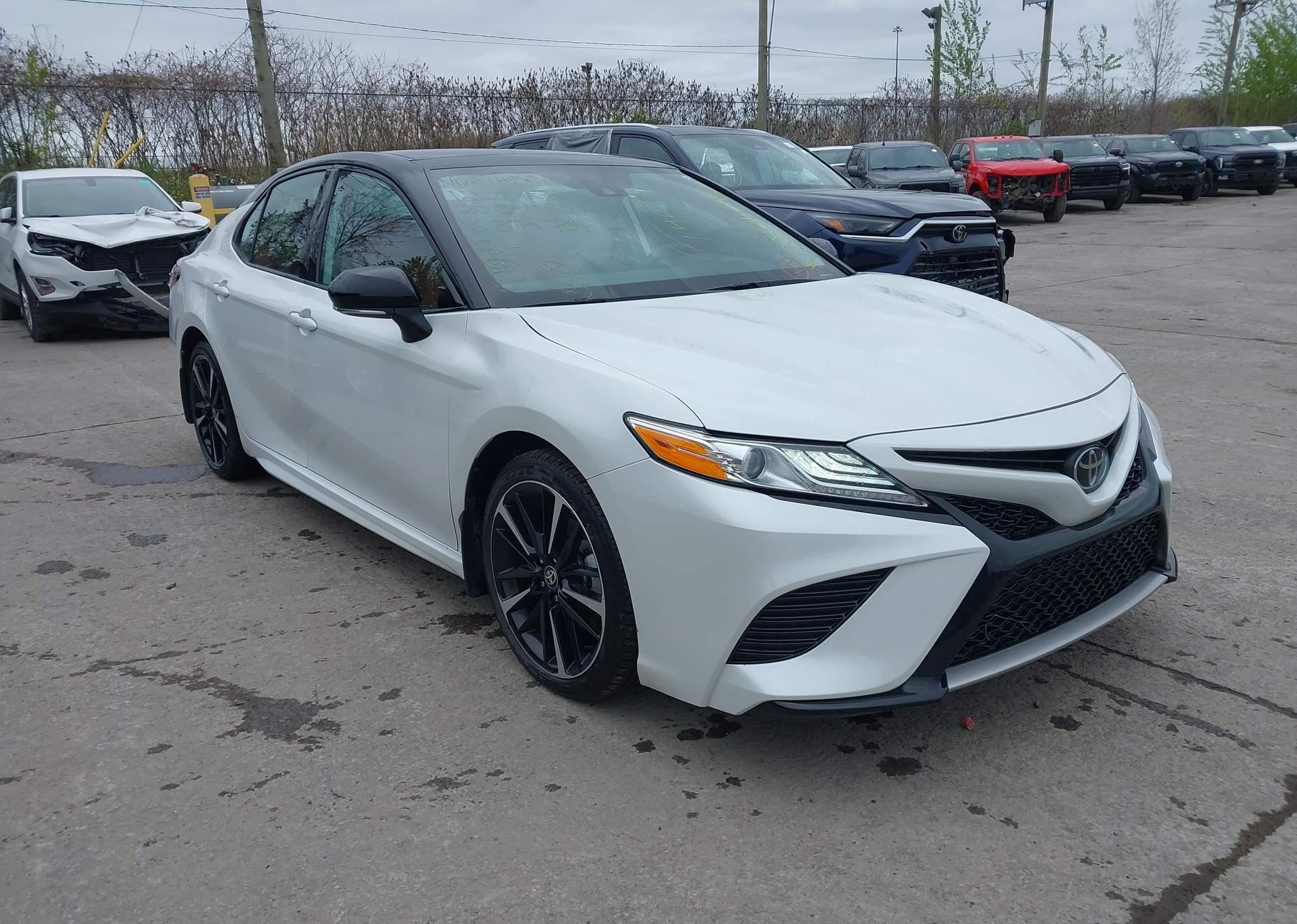 2020 TOYOTA CAMRY XSE