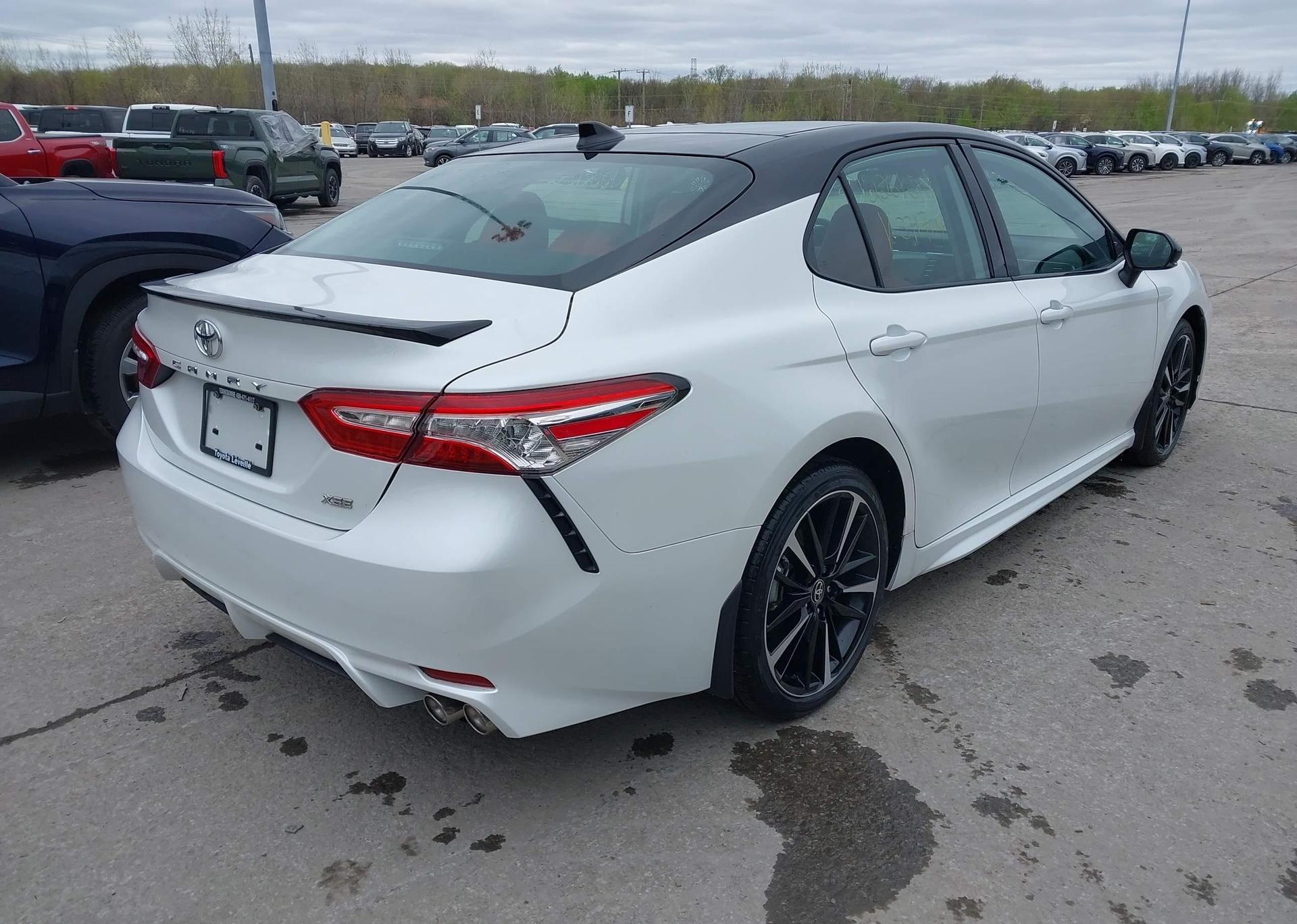2020 TOYOTA CAMRY XSE