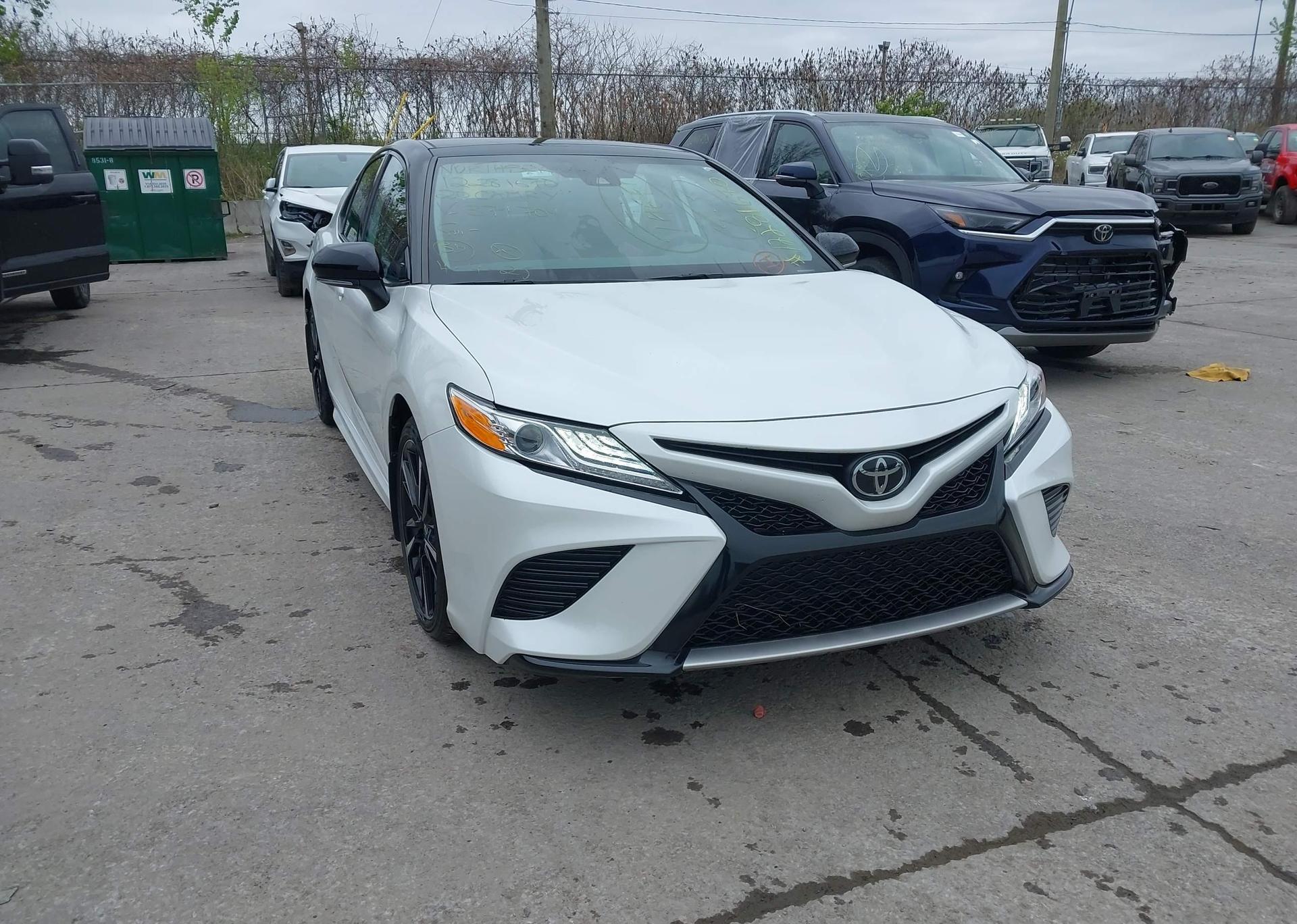 2020 TOYOTA CAMRY XSE
