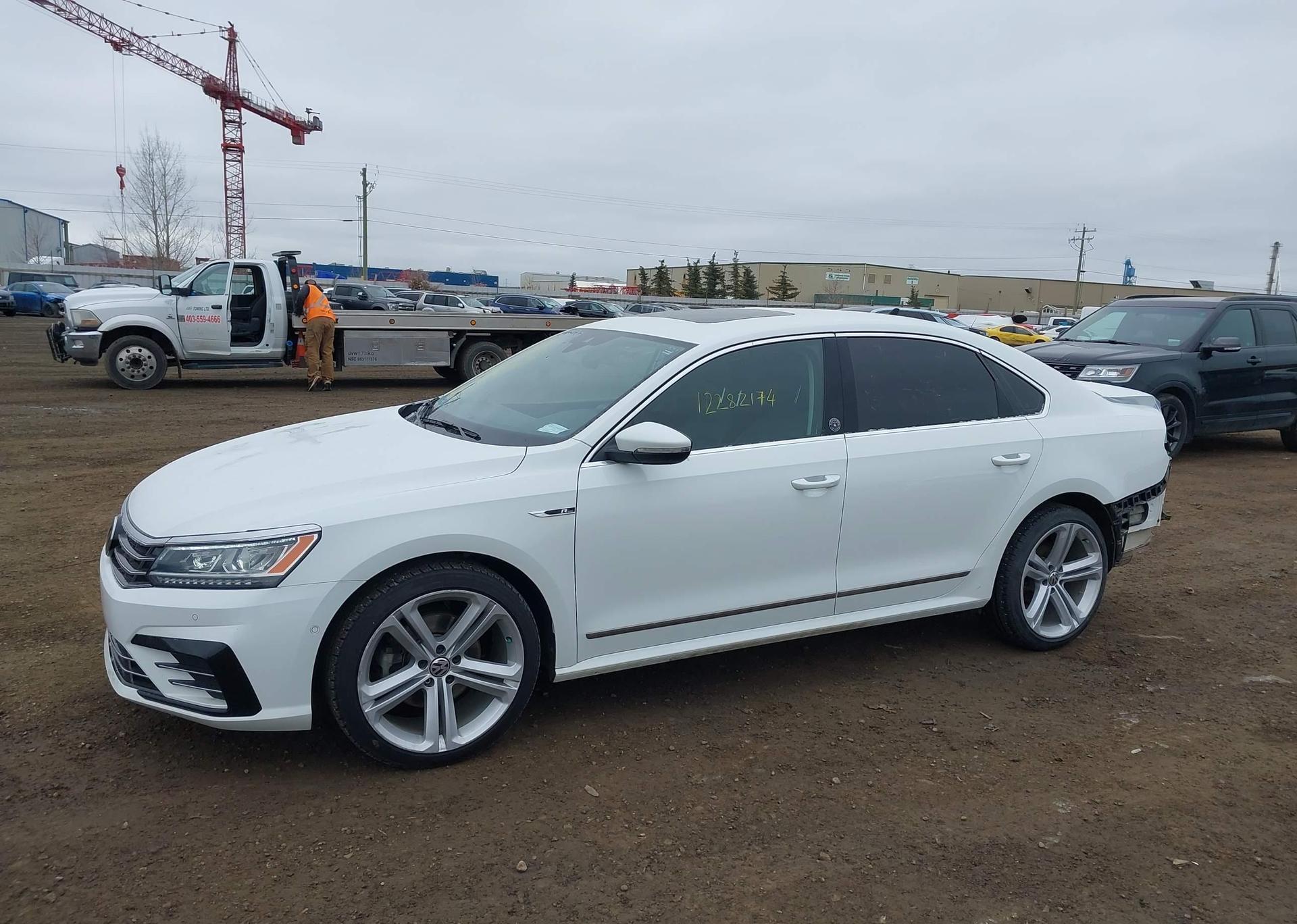 2019 VOLKSWAGEN PASSAT WOLFSBURG EDITION