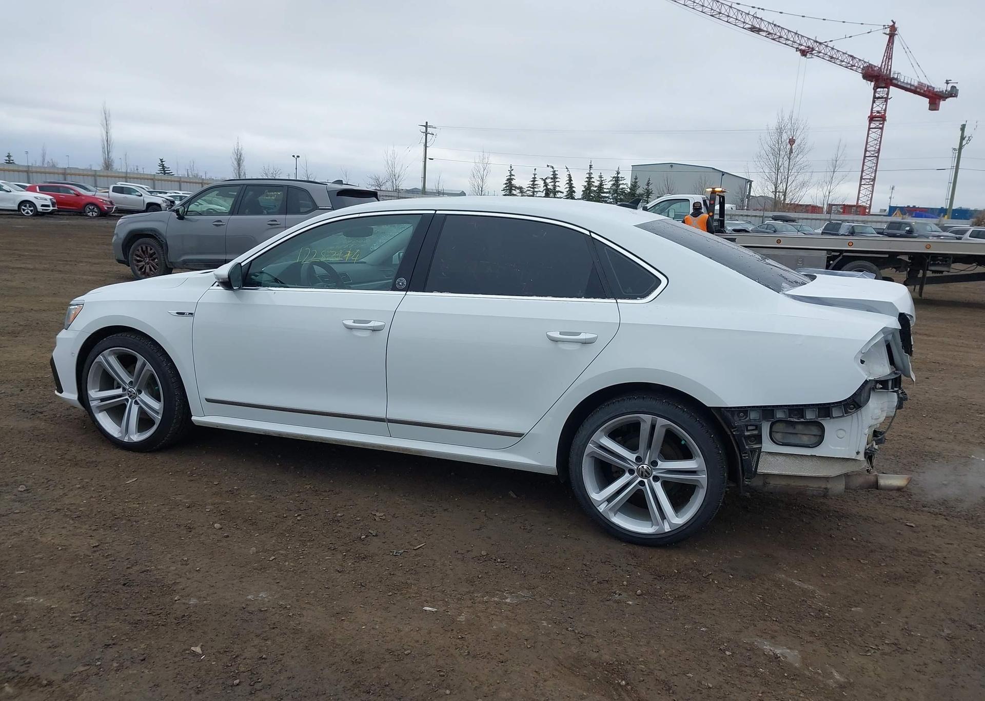 2019 VOLKSWAGEN PASSAT WOLFSBURG EDITION