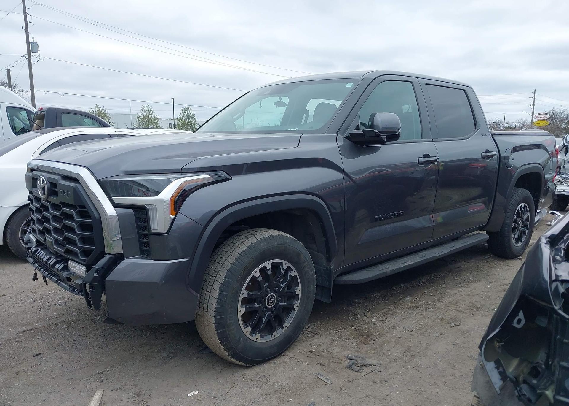 2024 TOYOTA TUNDRA