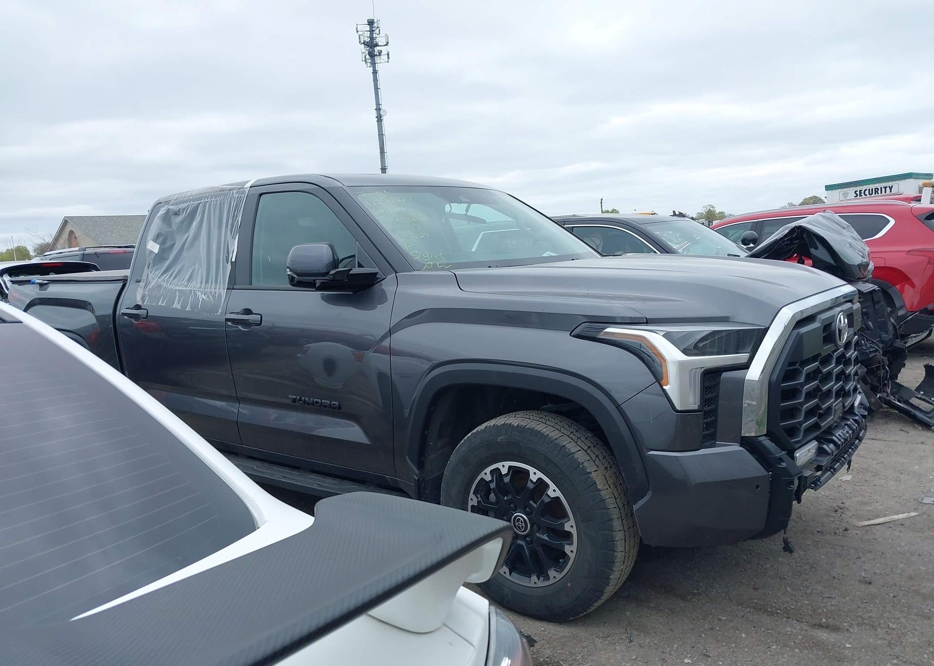 2024 TOYOTA TUNDRA