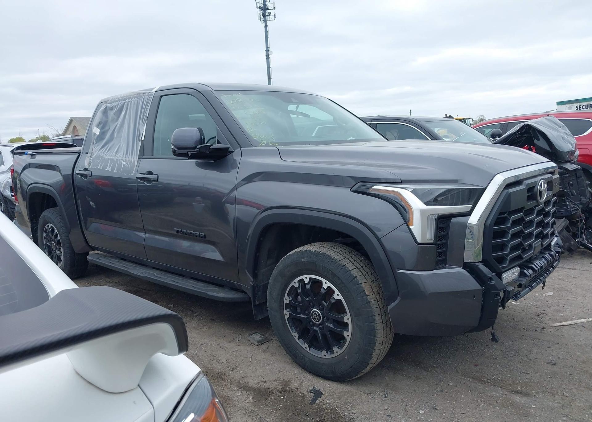 2024 TOYOTA TUNDRA
