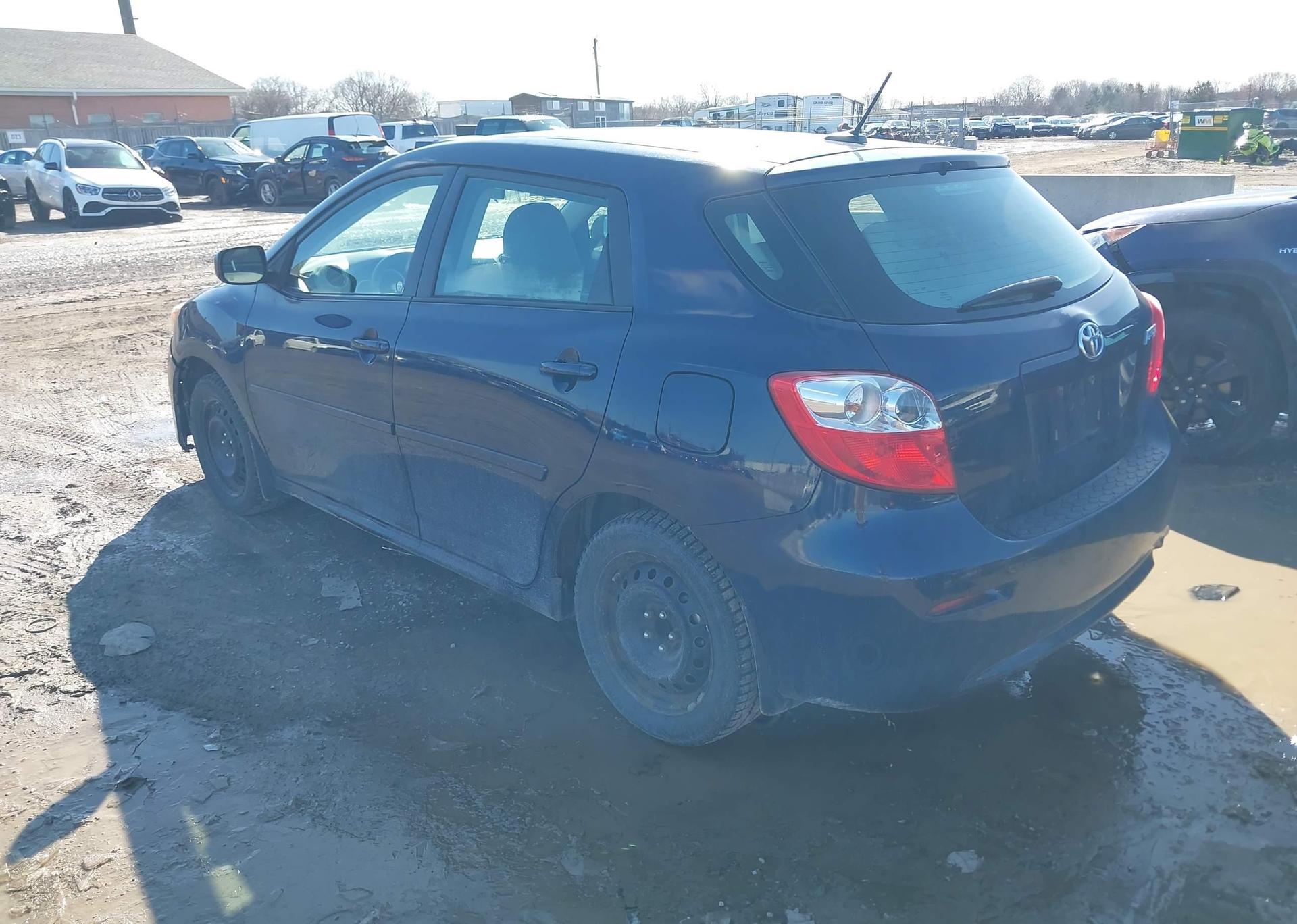 2011 TOYOTA MATRIX WAGON