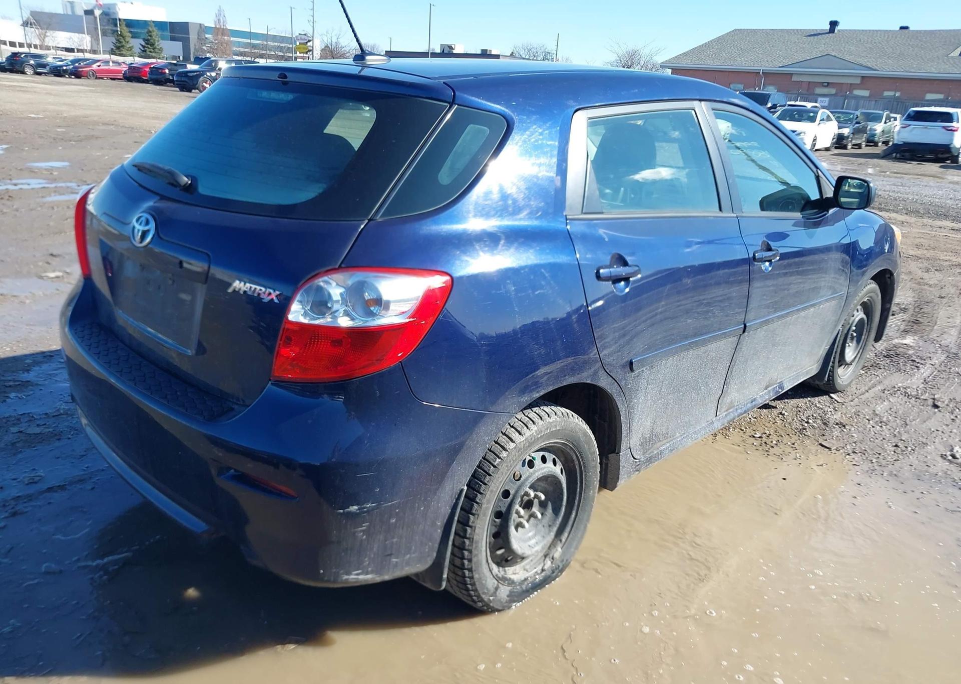 2011 TOYOTA MATRIX WAGON