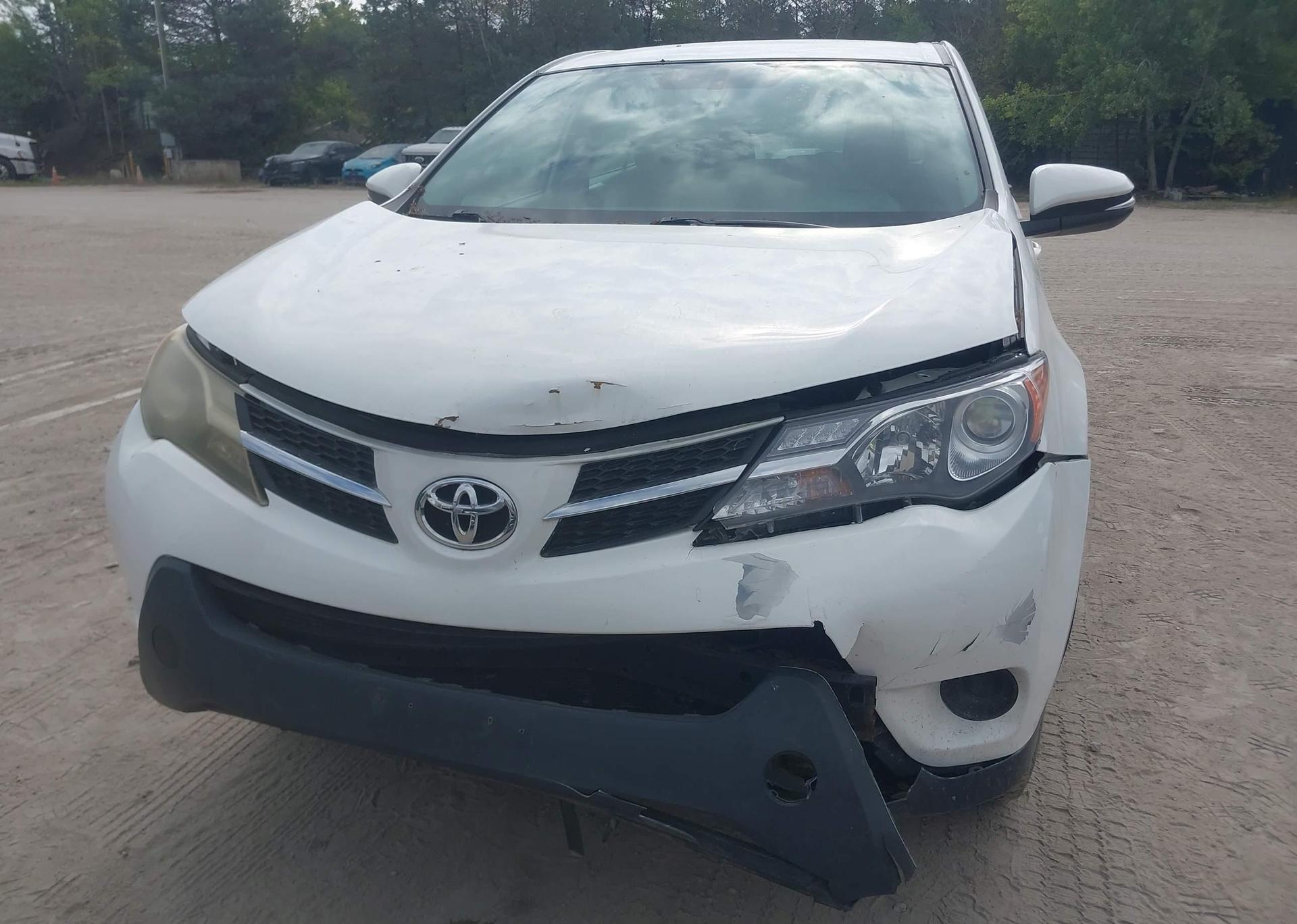 2014 TOYOTA RAV4 LE