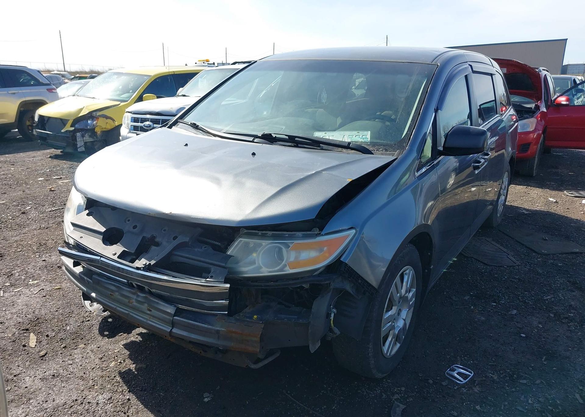 2012 HONDA ODYSSEY LX