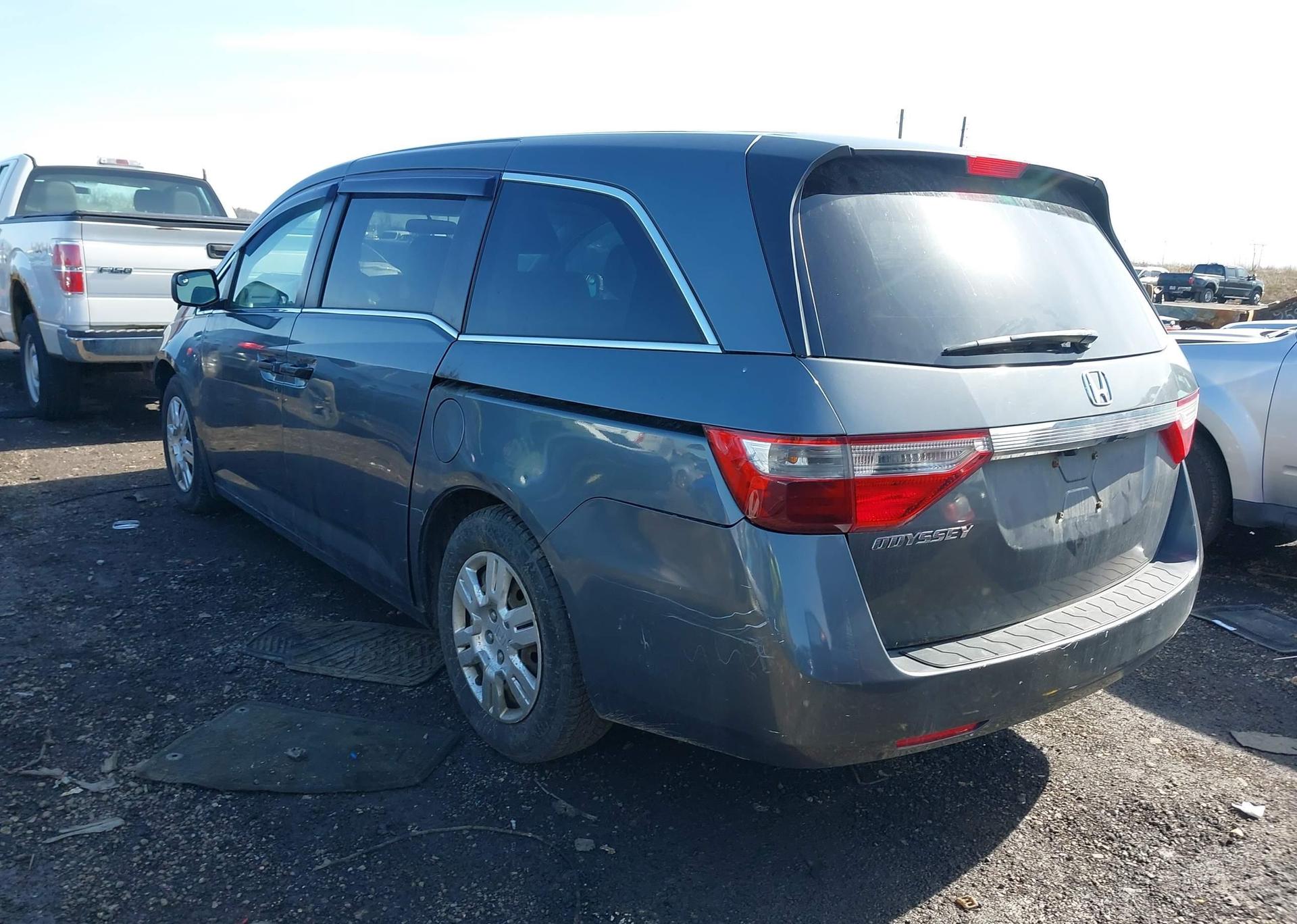 2012 HONDA ODYSSEY LX