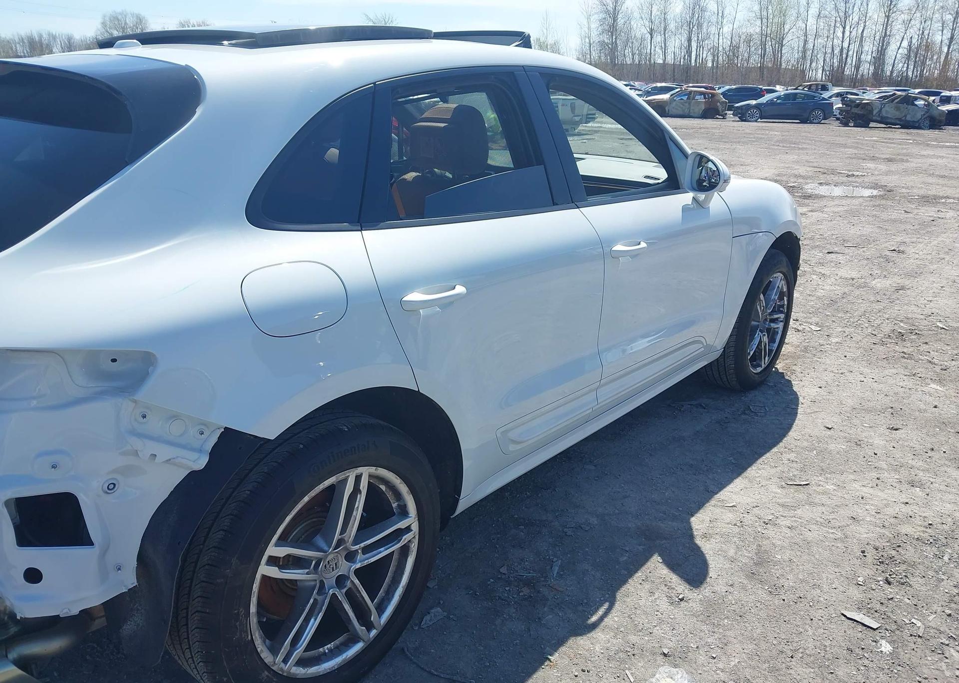 2025 PORSCHE MACAN T
