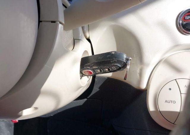 2013 FIAT 500C LOUNGE