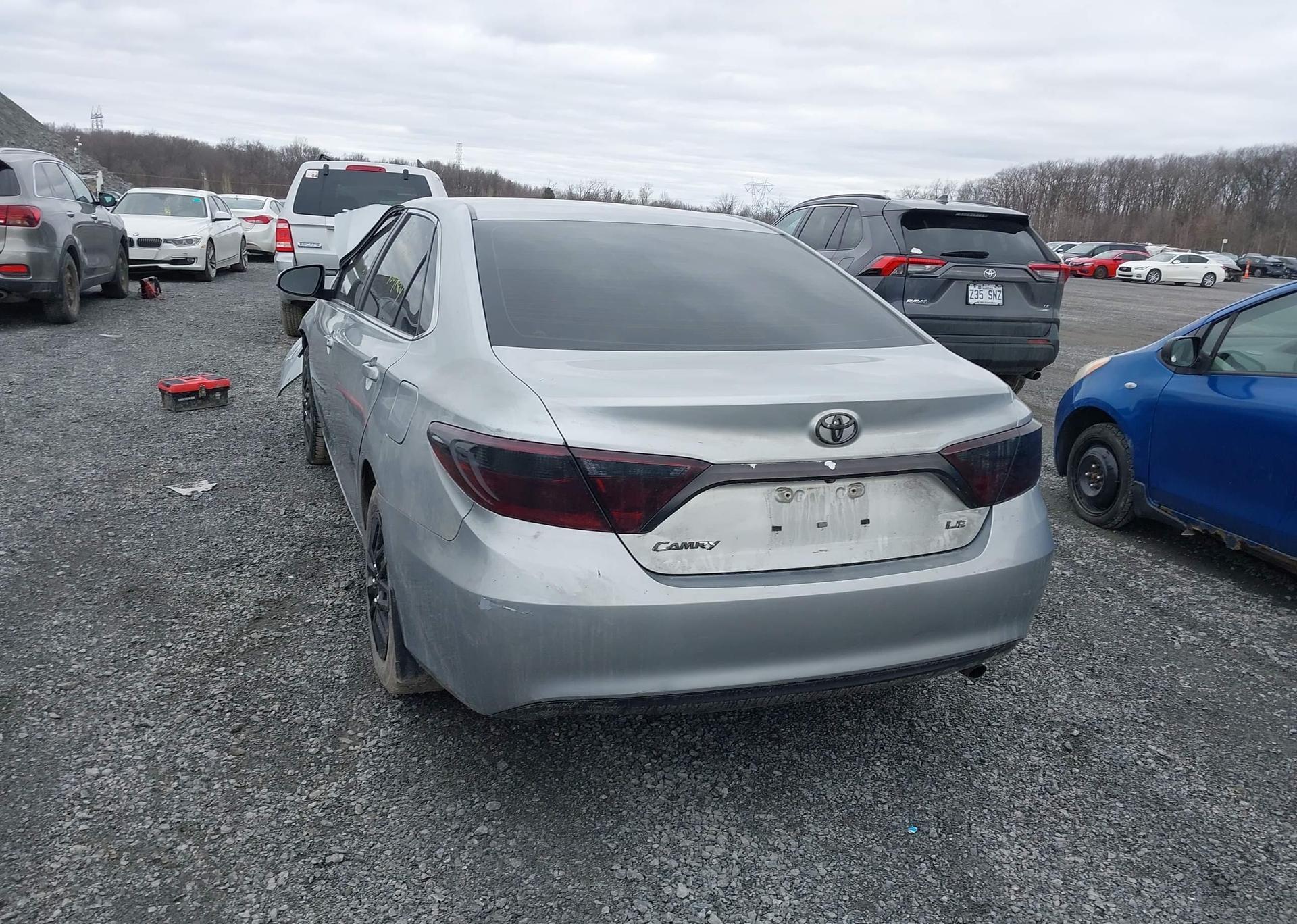 2017 TOYOTA CAMRY