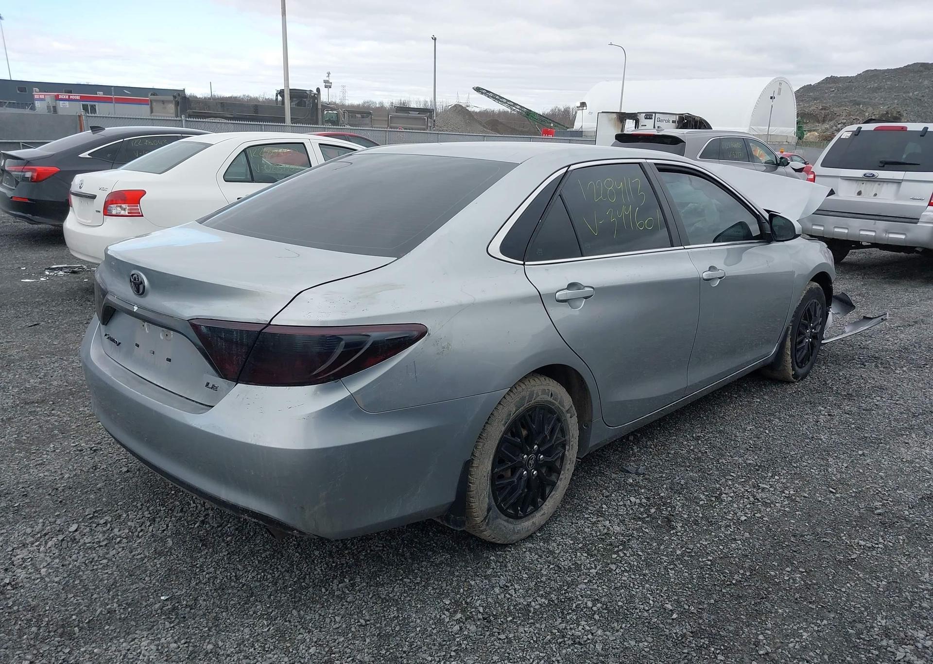 2017 TOYOTA CAMRY