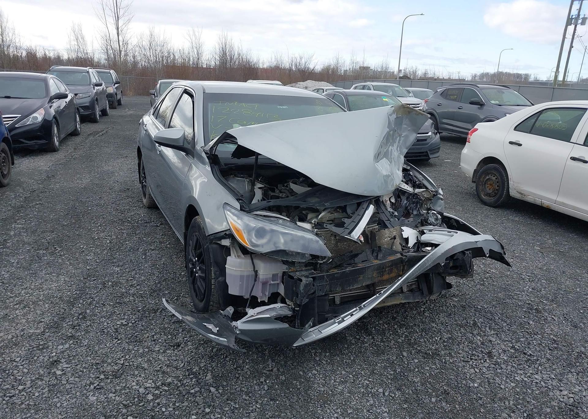 2017 TOYOTA CAMRY