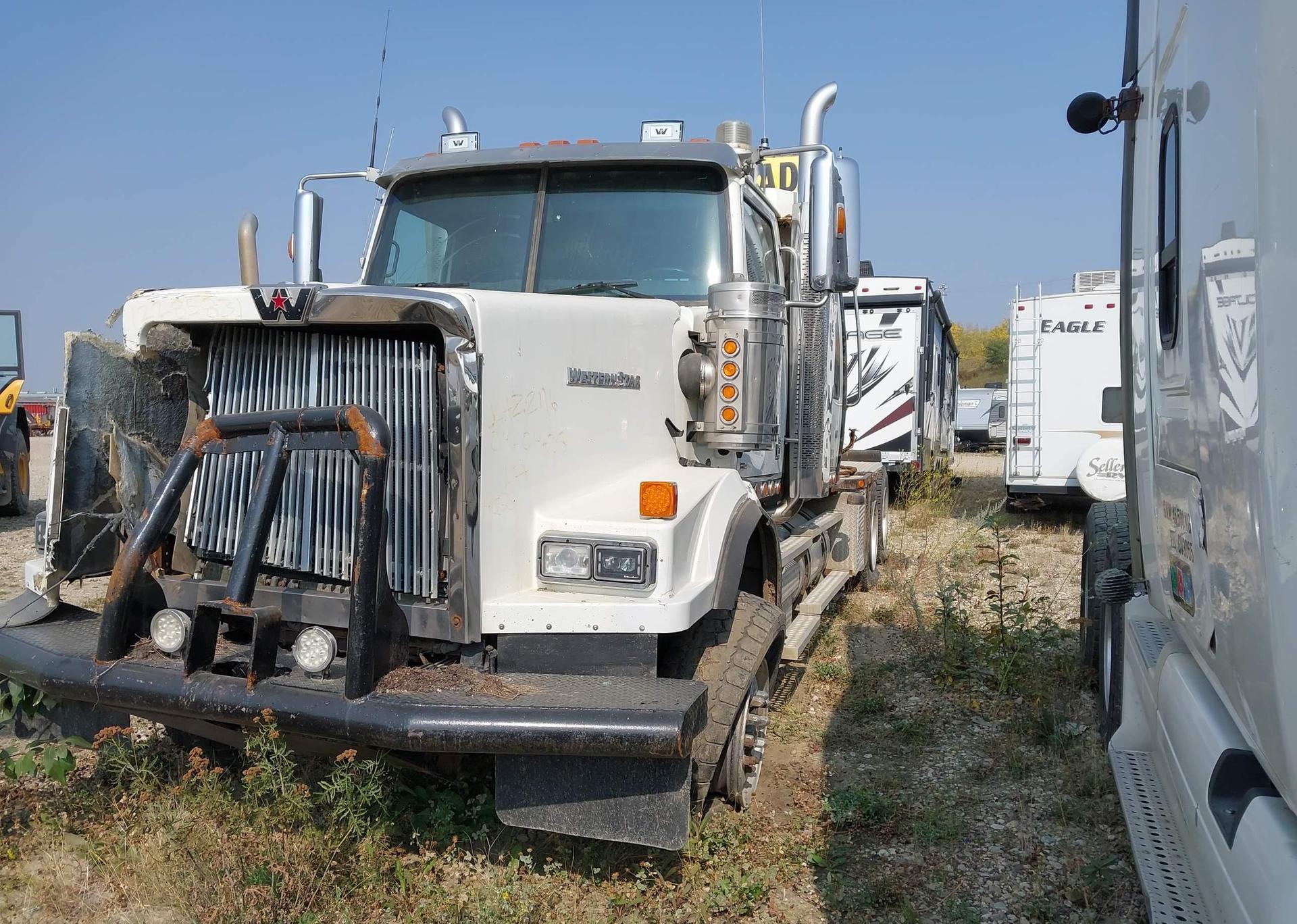 2011 WESTERN STAR/AUTO CAR CONVENTIONAL 4900SA