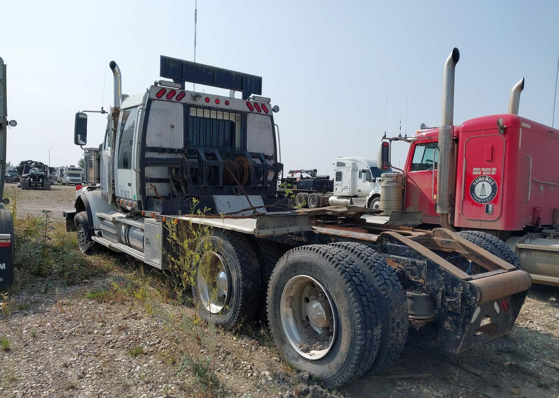 2011 WESTERN STAR/AUTO CAR CONVENTIONAL 4900SA