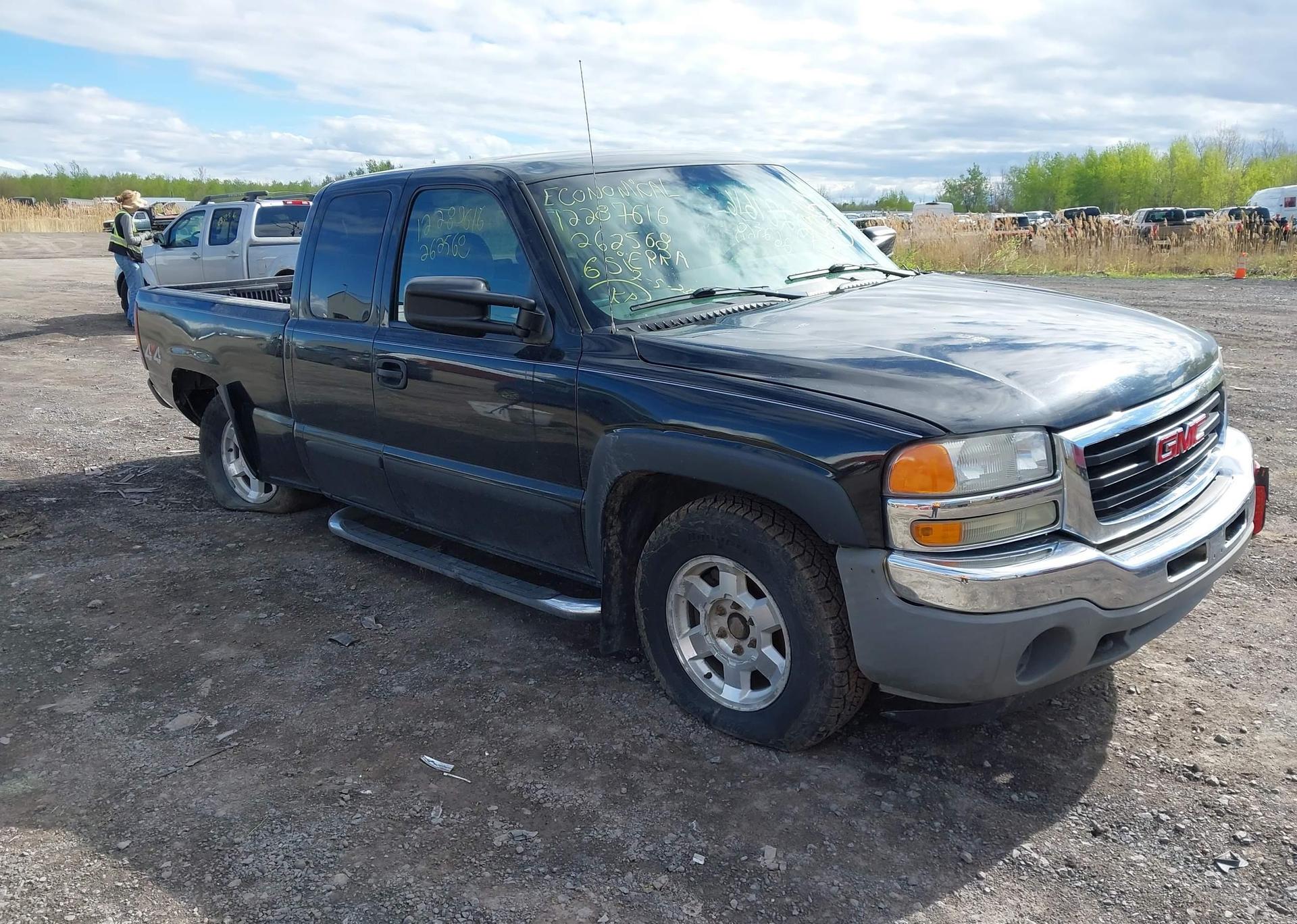 2006 GMC SIERRA 1500 SL