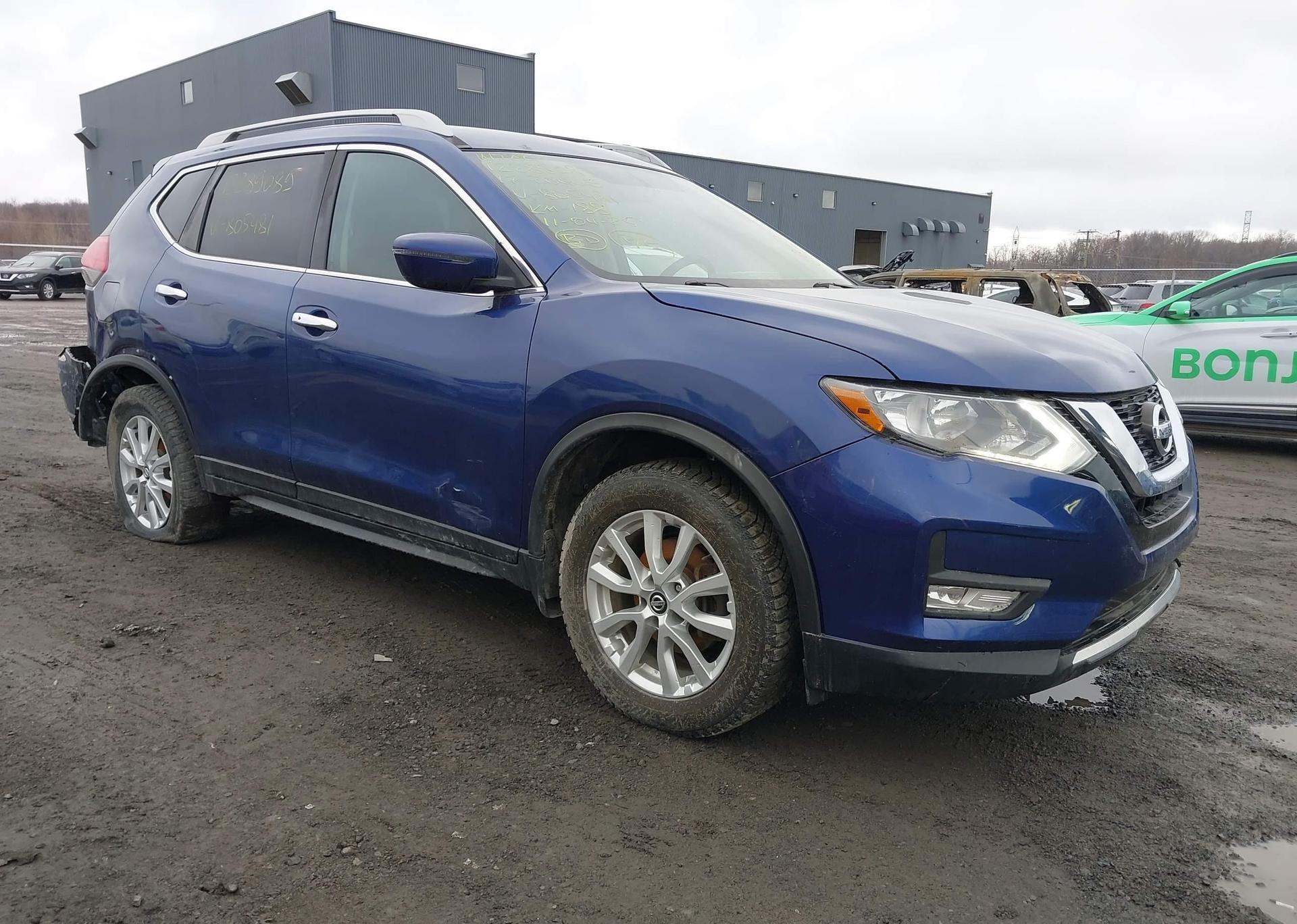 2017 NISSAN ROGUE