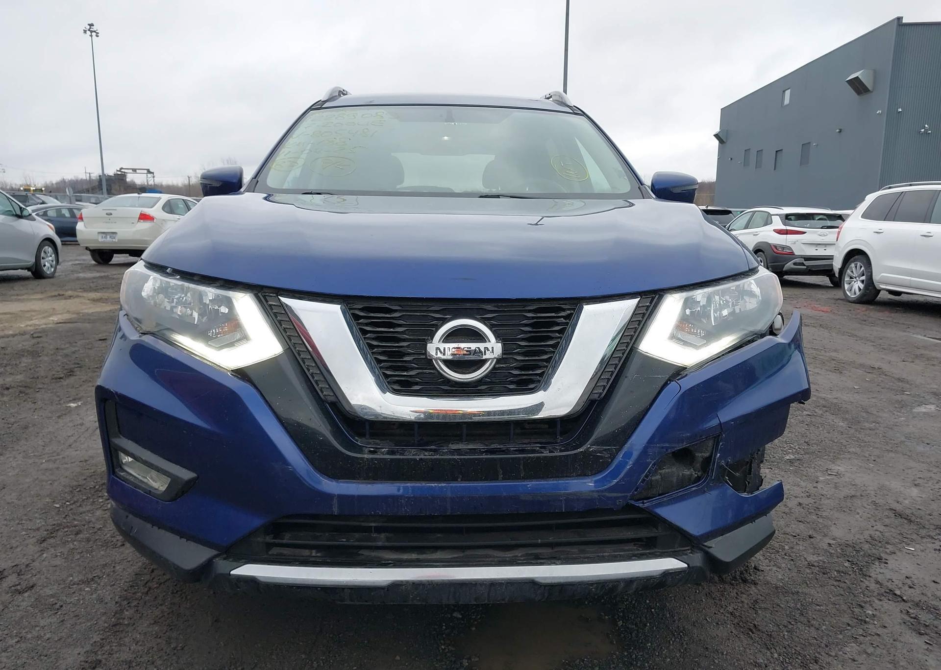 2017 NISSAN ROGUE