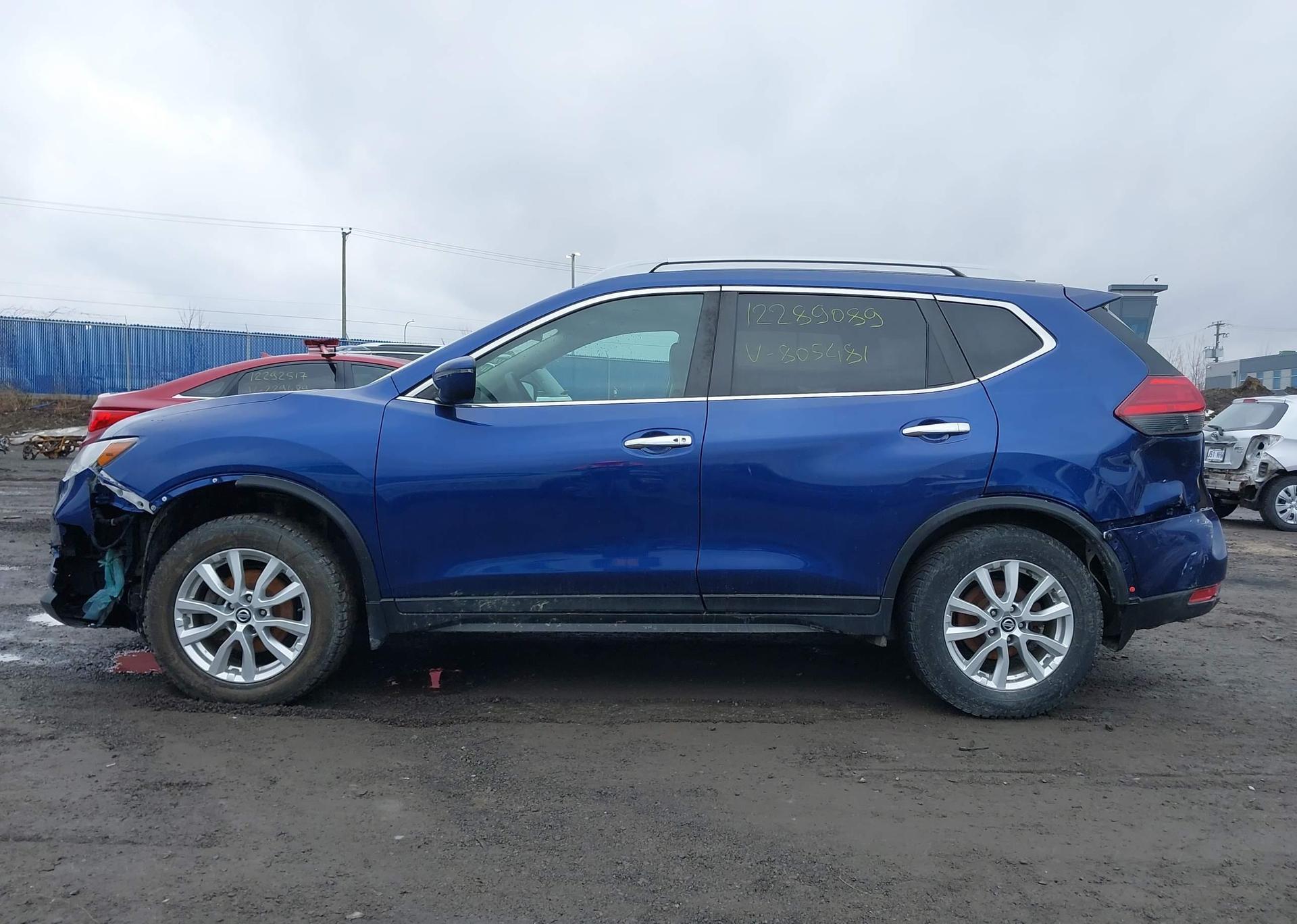 2017 NISSAN ROGUE