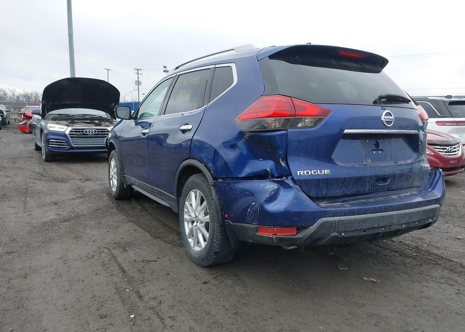 2017 NISSAN ROGUE