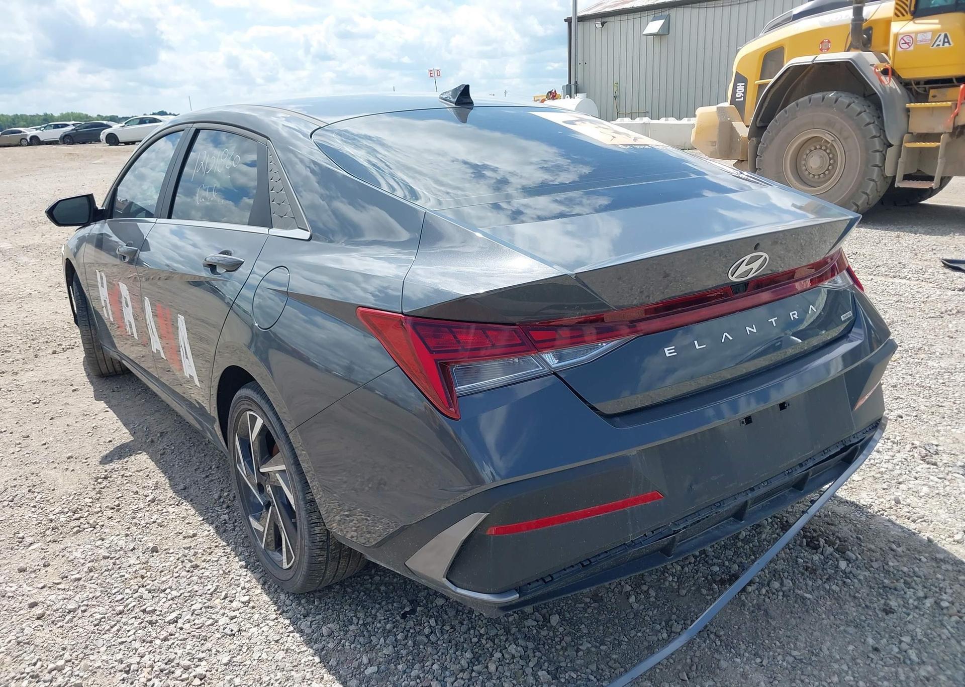 2024 HYUNDAI ELANTRA HYBRID LUXURY