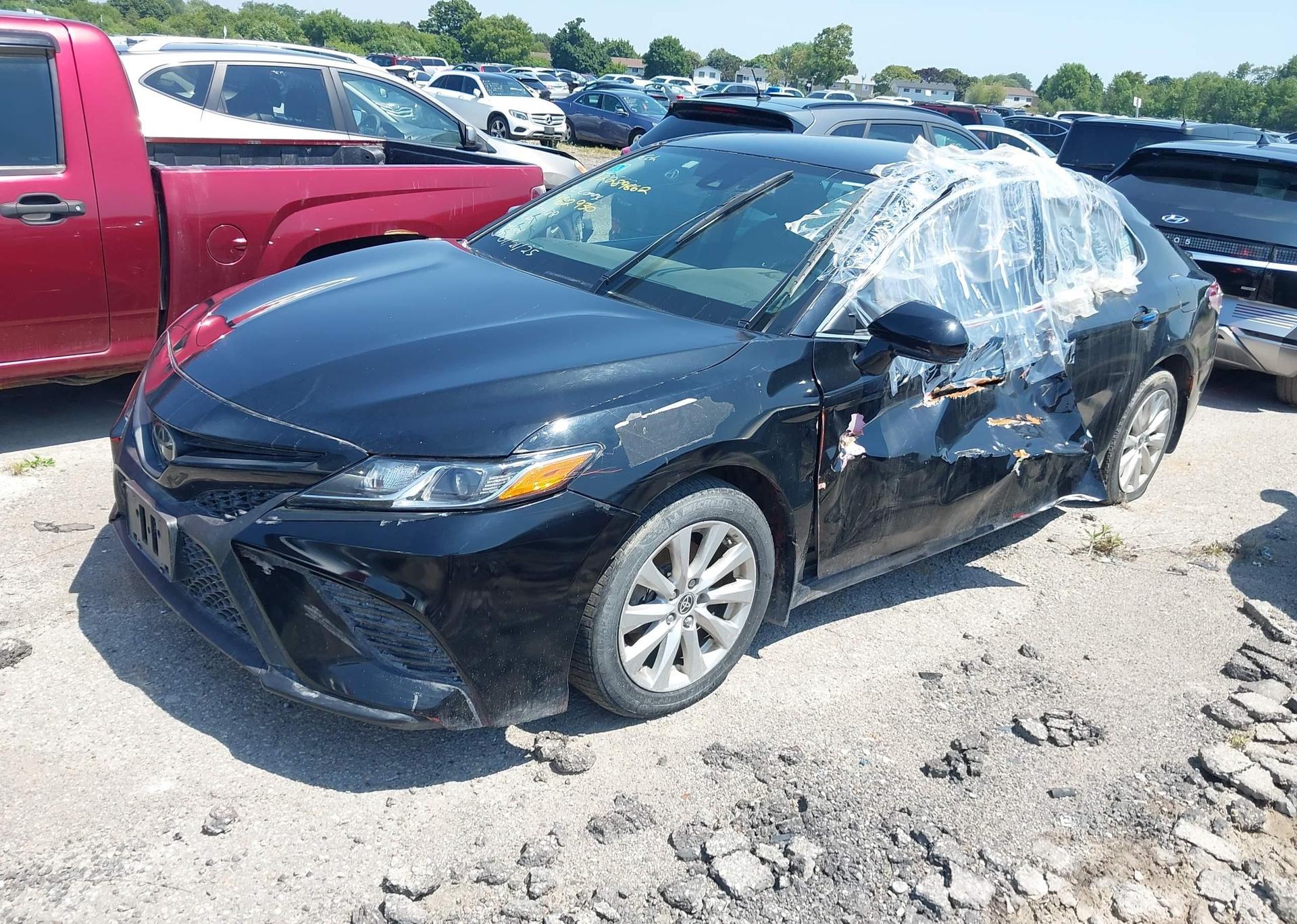 2020 TOYOTA CAMRY SE